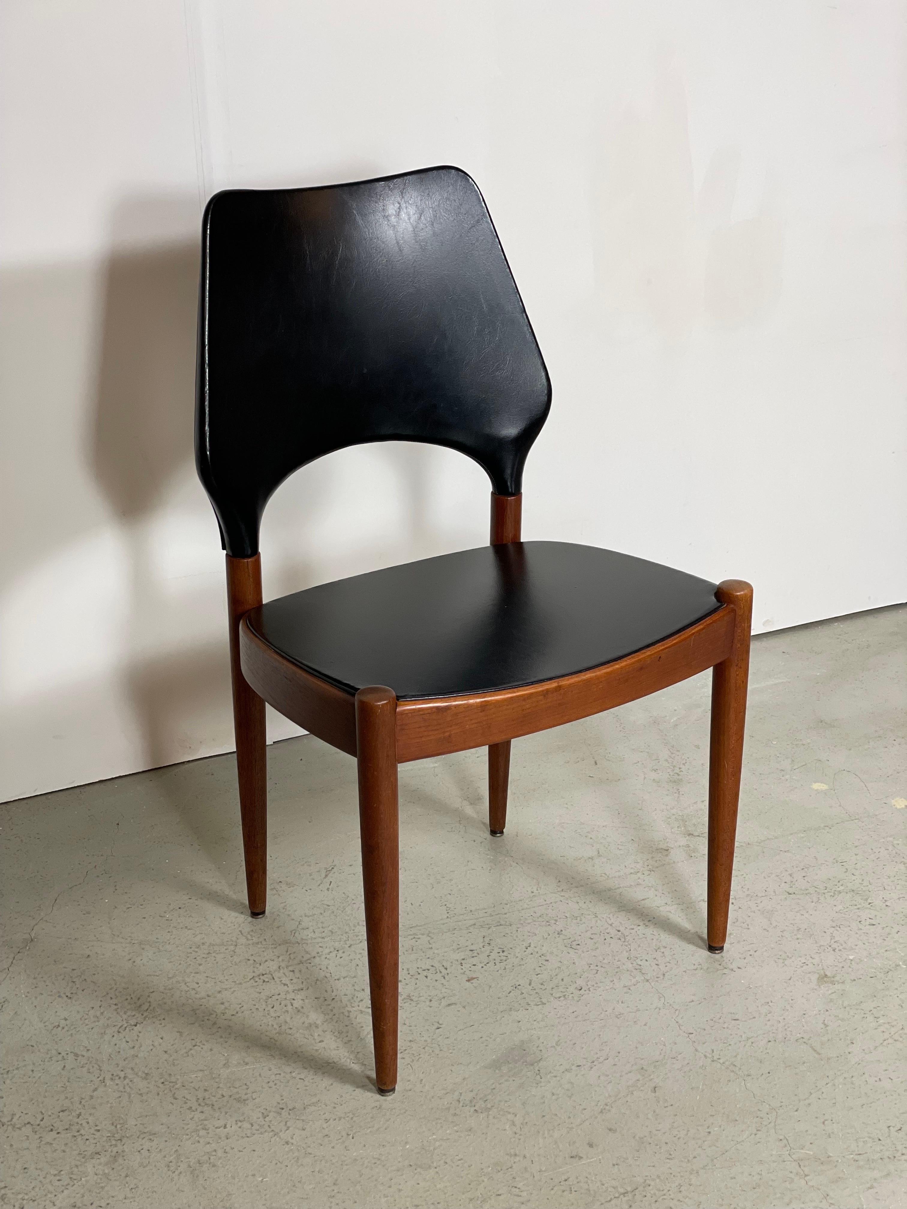 Danish Teak Dining Chairs by Arne Hovmand Olsen for Mogens Kold For Sale 7