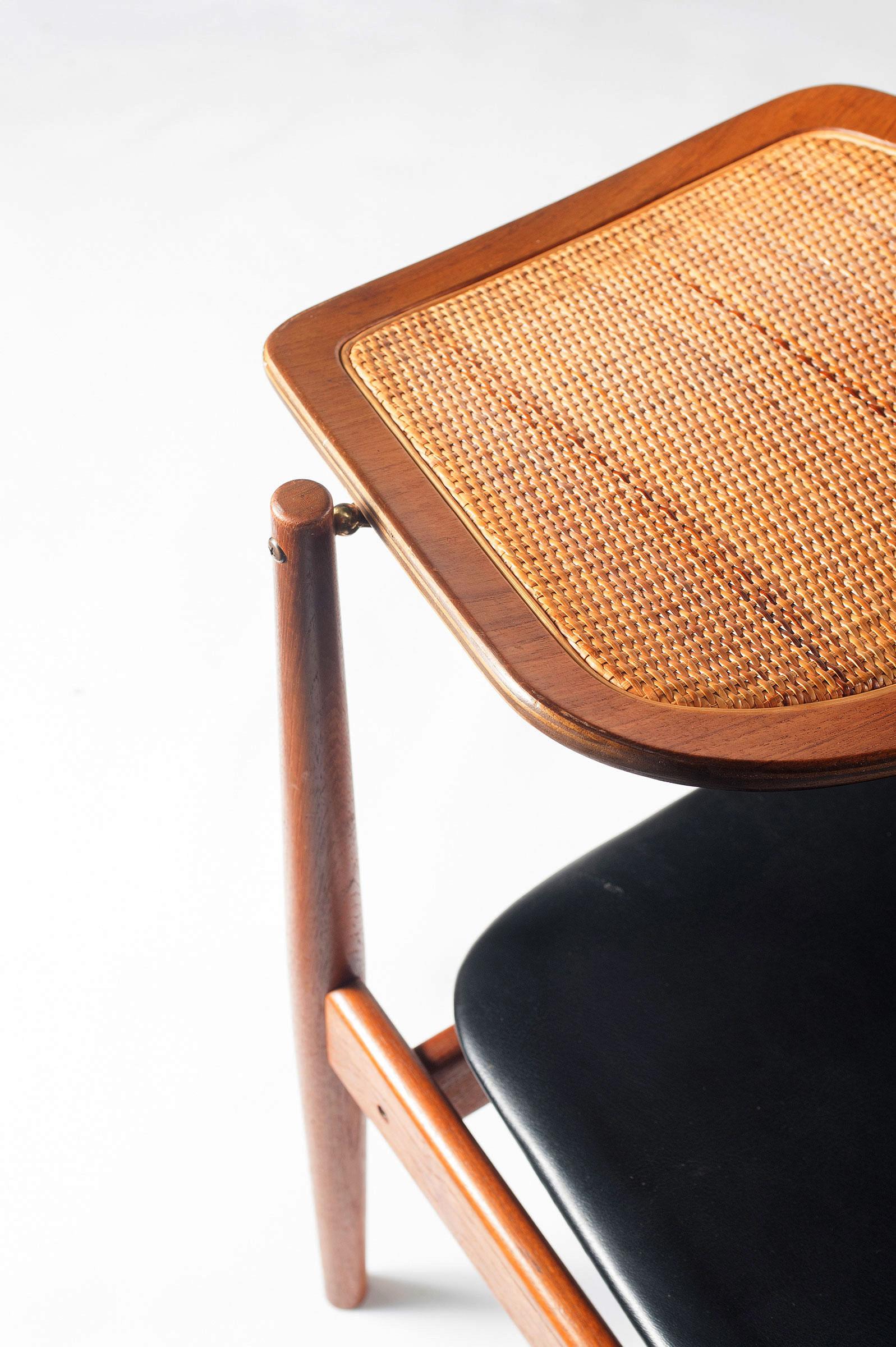 Scandinavian Modern 8x Danish Teak Dining Chairs by Arne Vodder model 205 & 206, 1950s For Sale