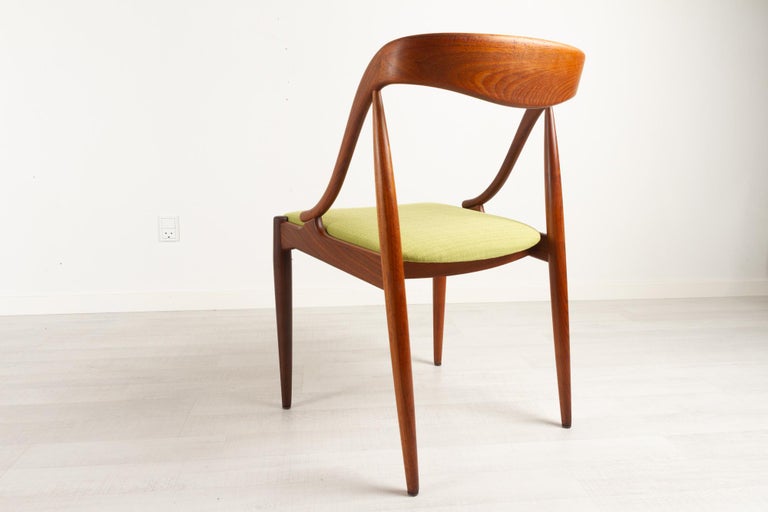 Danish Teak Dining Chairs by Johannes Andersen 1960s, Set of 4 For Sale 8
