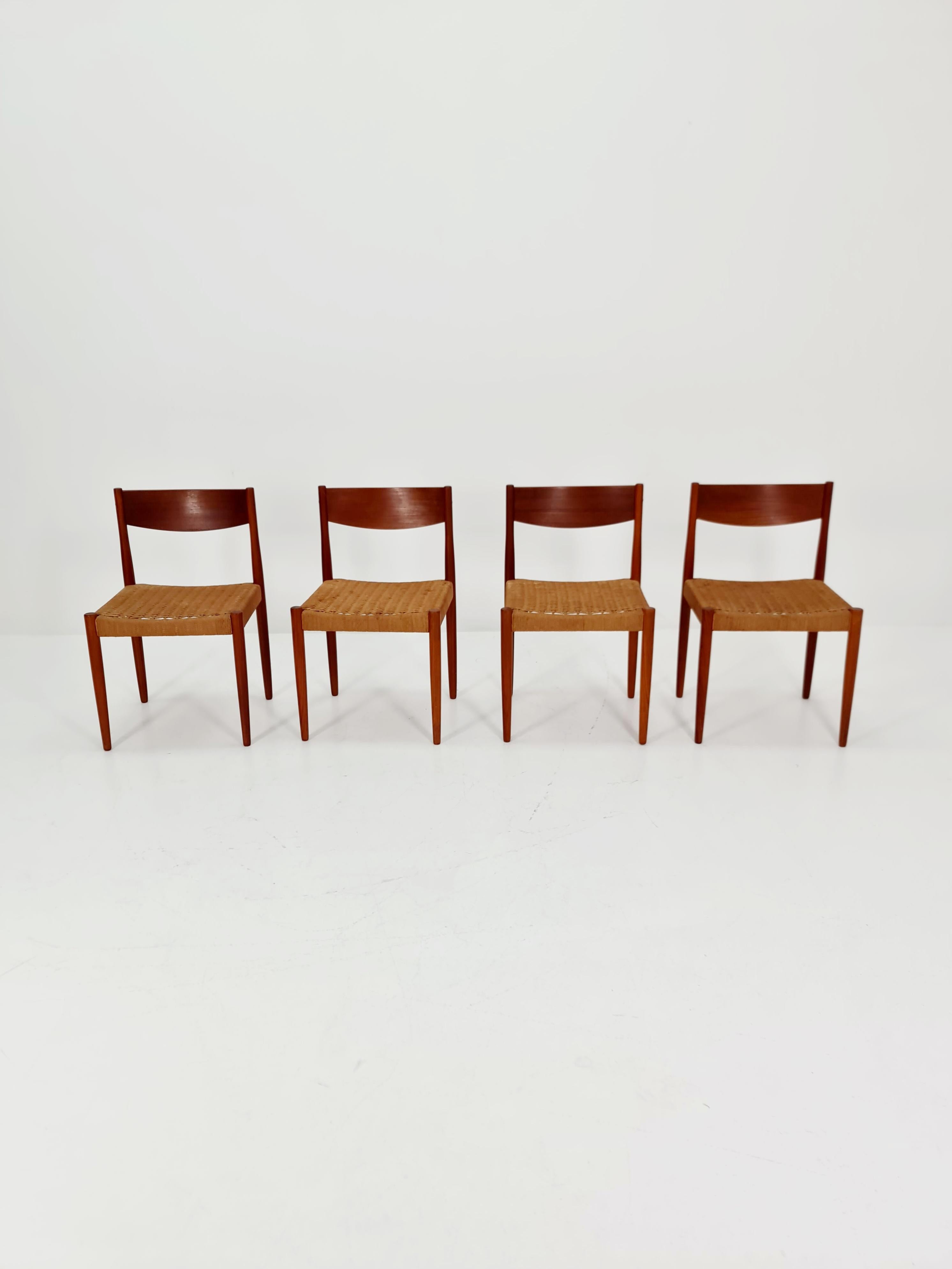 Sedie da pranzo danesi di metà secolo in teak di Poul Volther per Frem Rojle Frem 1960, set di 4 pezzi

Le sedie sono in ottime condizioni, tuttavia, come per tutti gli oggetti vintage, è lecito aspettarsi qualche piccolo segno di