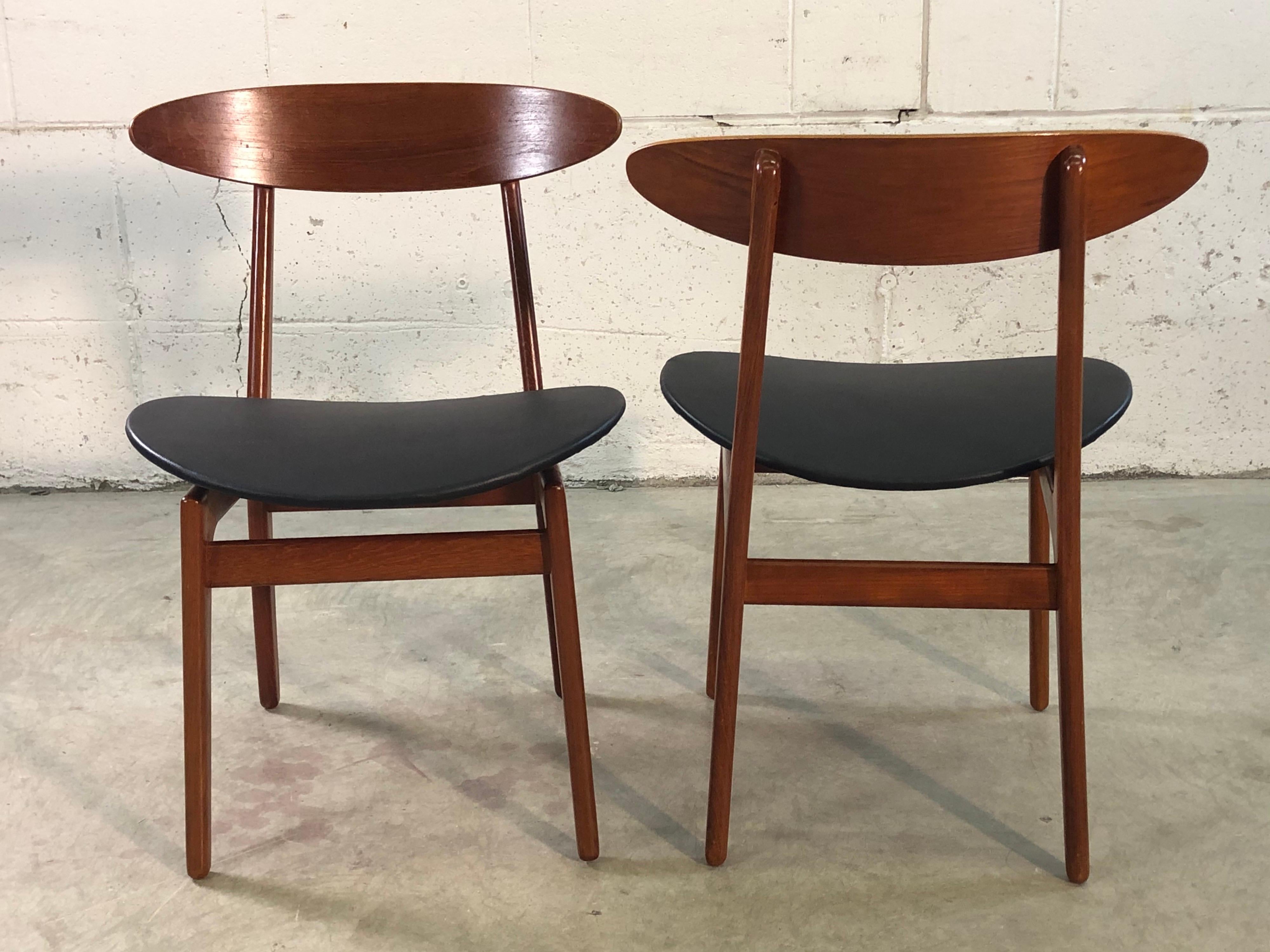 Danese Sedie da pranzo danesi in teak modello 402 di Vilhelm Wohlert per Soborg, set di 8 pezzi in vendita