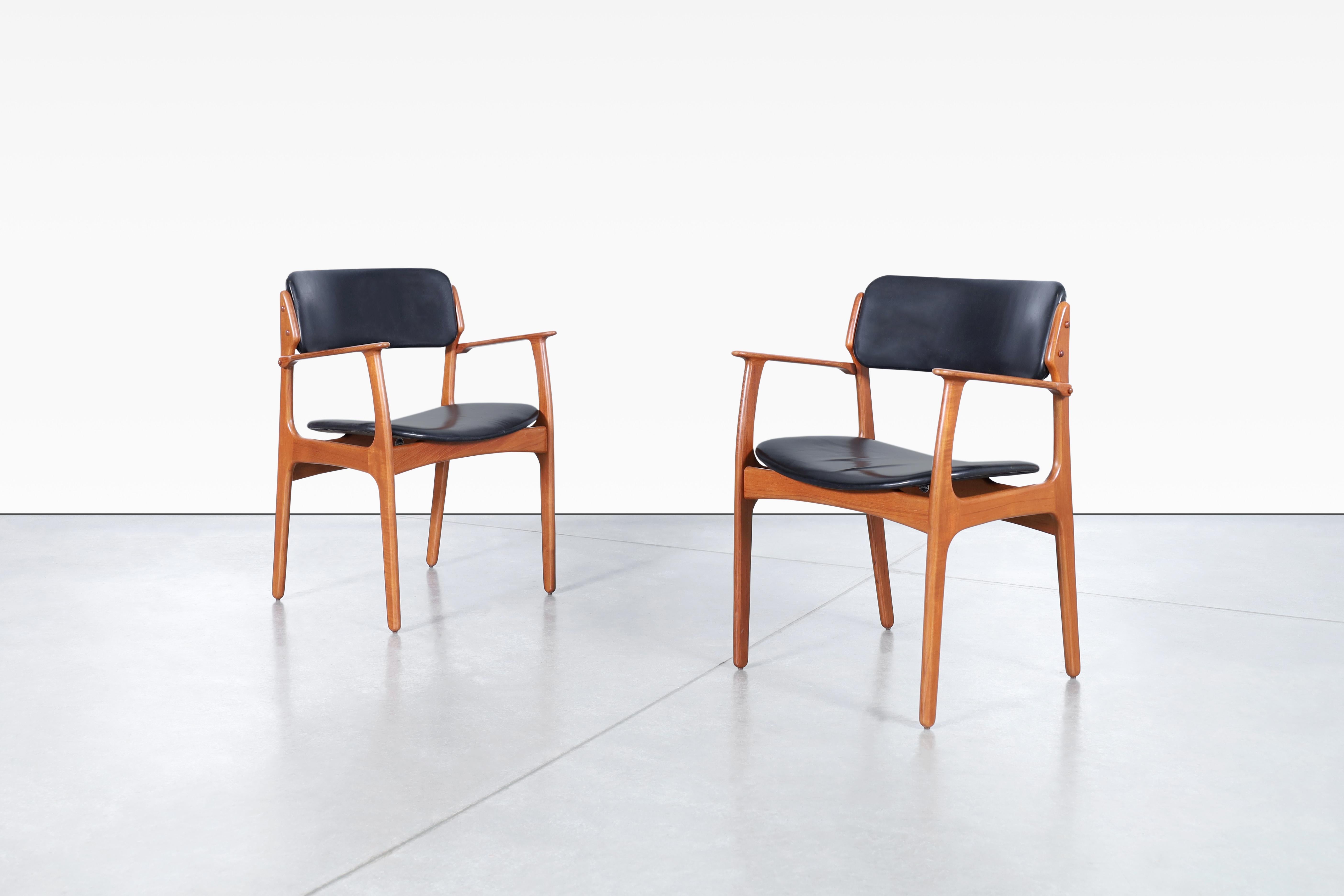 Danish Teak Dining Chairs Model OD-49 by Erik Buch for Oddense Maskinsnedkeri For Sale 2
