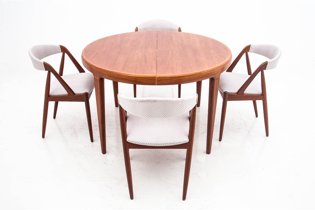 Scandinavian Modern Danish Teak Dining Room Set with Johannes Andersen Table with Model 31, Chairs