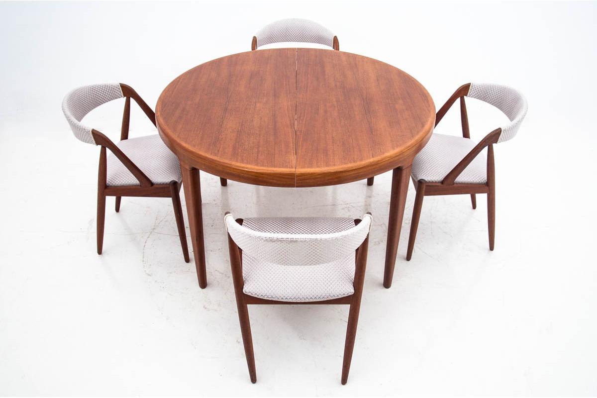Danish Teak Dining Room Set with Johannes Andersen Table with Model 31, Chairs In Good Condition In Chorzów, PL