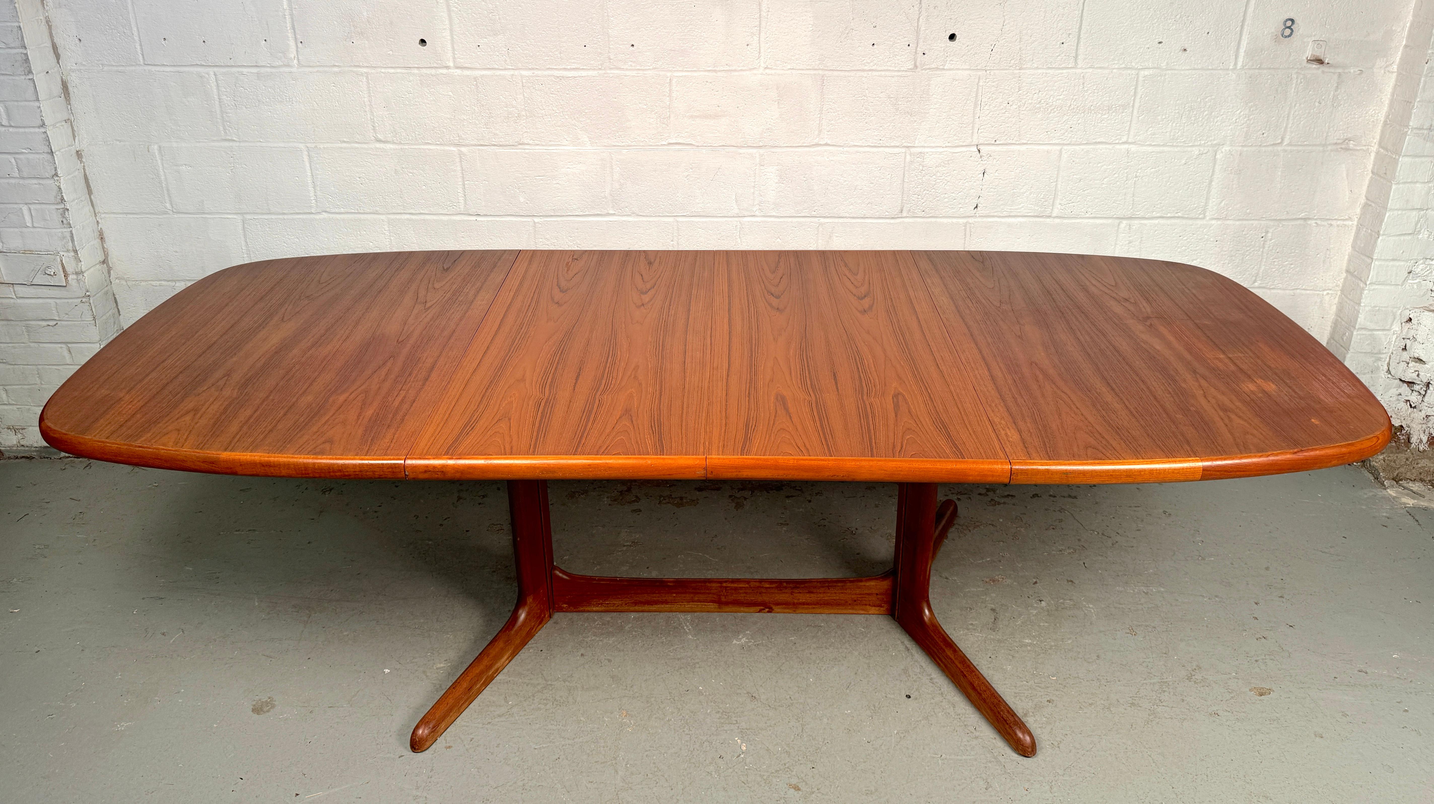 Danish Teak Dining Room Table By Rasmus im Angebot 4