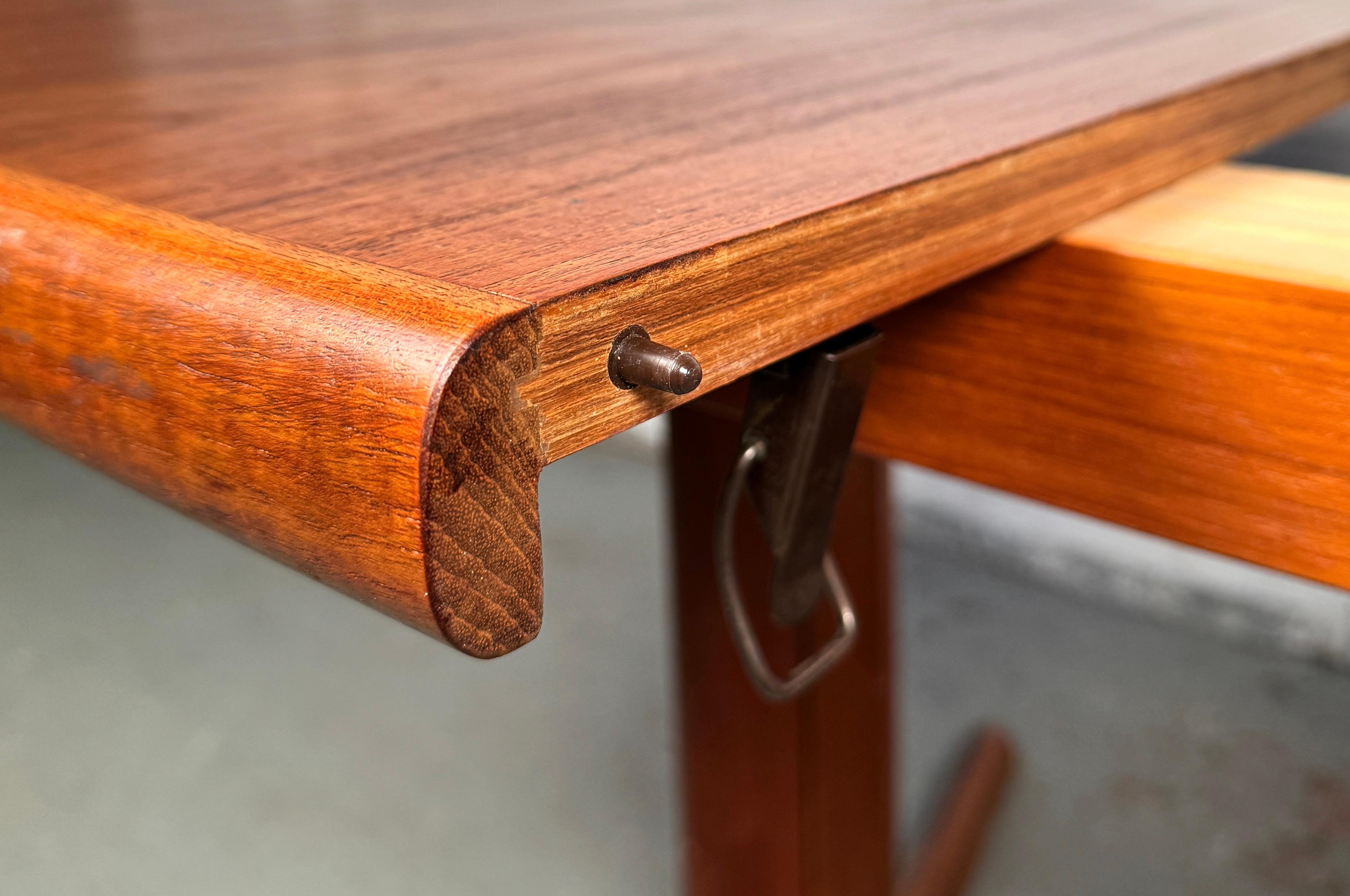 Danish Teak Dining Room Table By Rasmus im Angebot 6