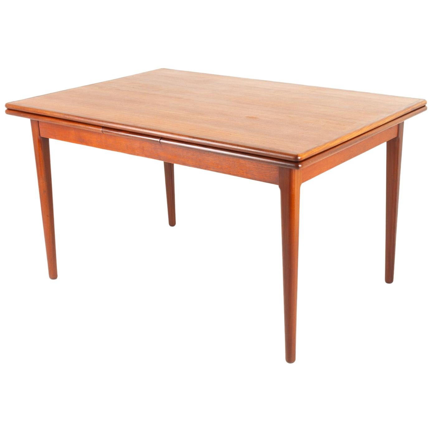 Table de salle à manger danoise en teck, années 1960 en vente