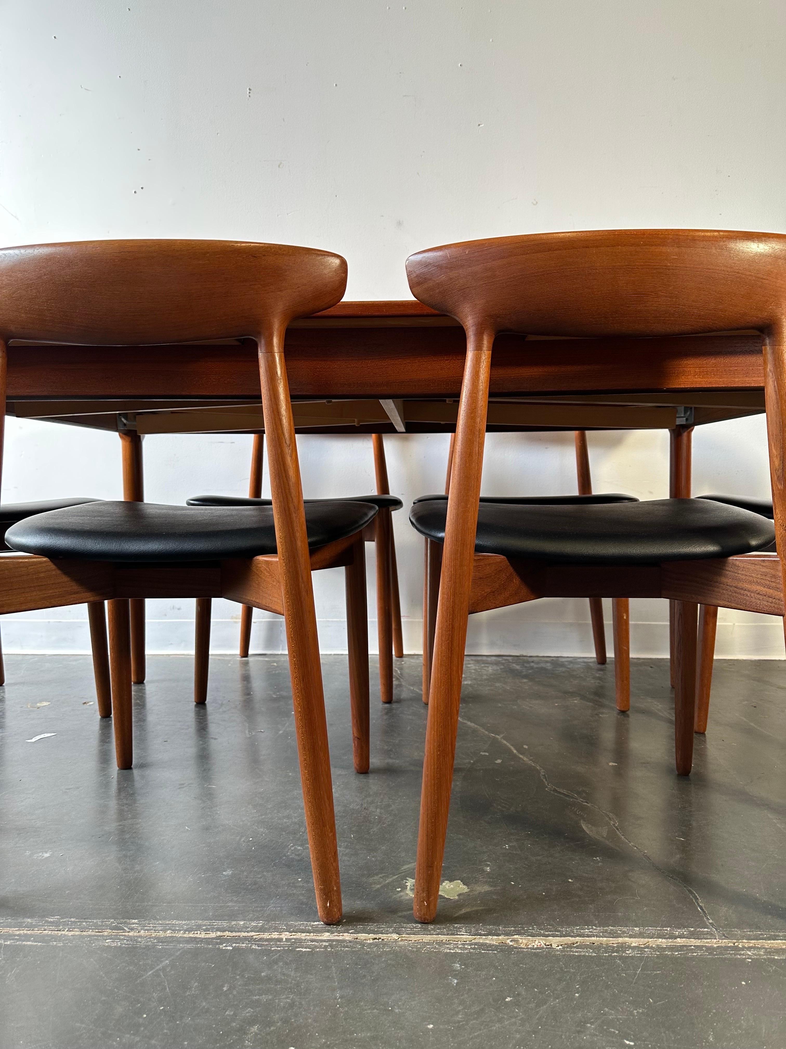 Danish Teak Dining Table and Chairs by Harry Ostergaard for Randers Mobelfabrik In Good Condition In Southampton, NJ