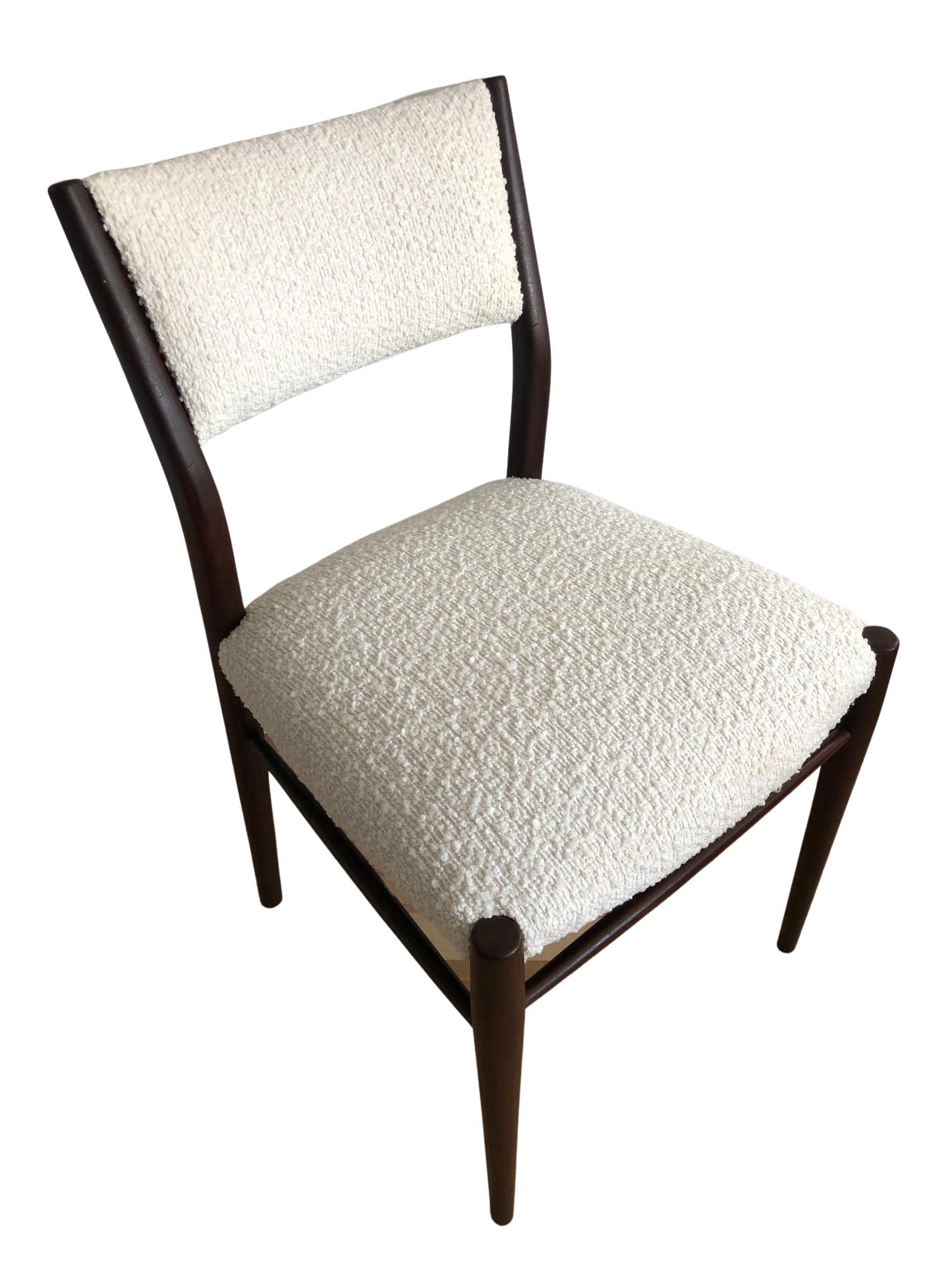 Danish Teak Dinning Chairs in White Boucle, 1960s, Set of Four In Good Condition In WARSZAWA, 14