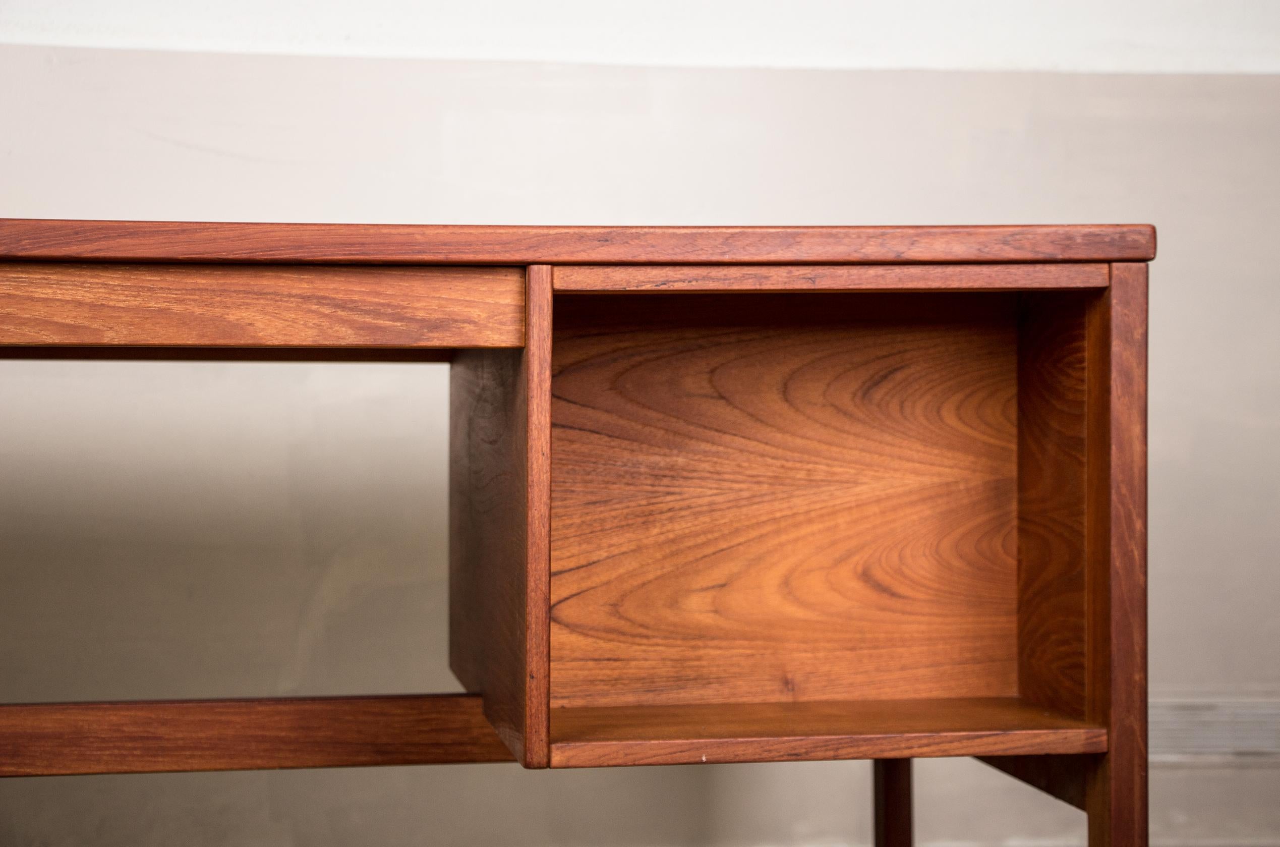 Danish Teak Double Sided Desk with 6 Drawers, 1960s, Modernist Design 10