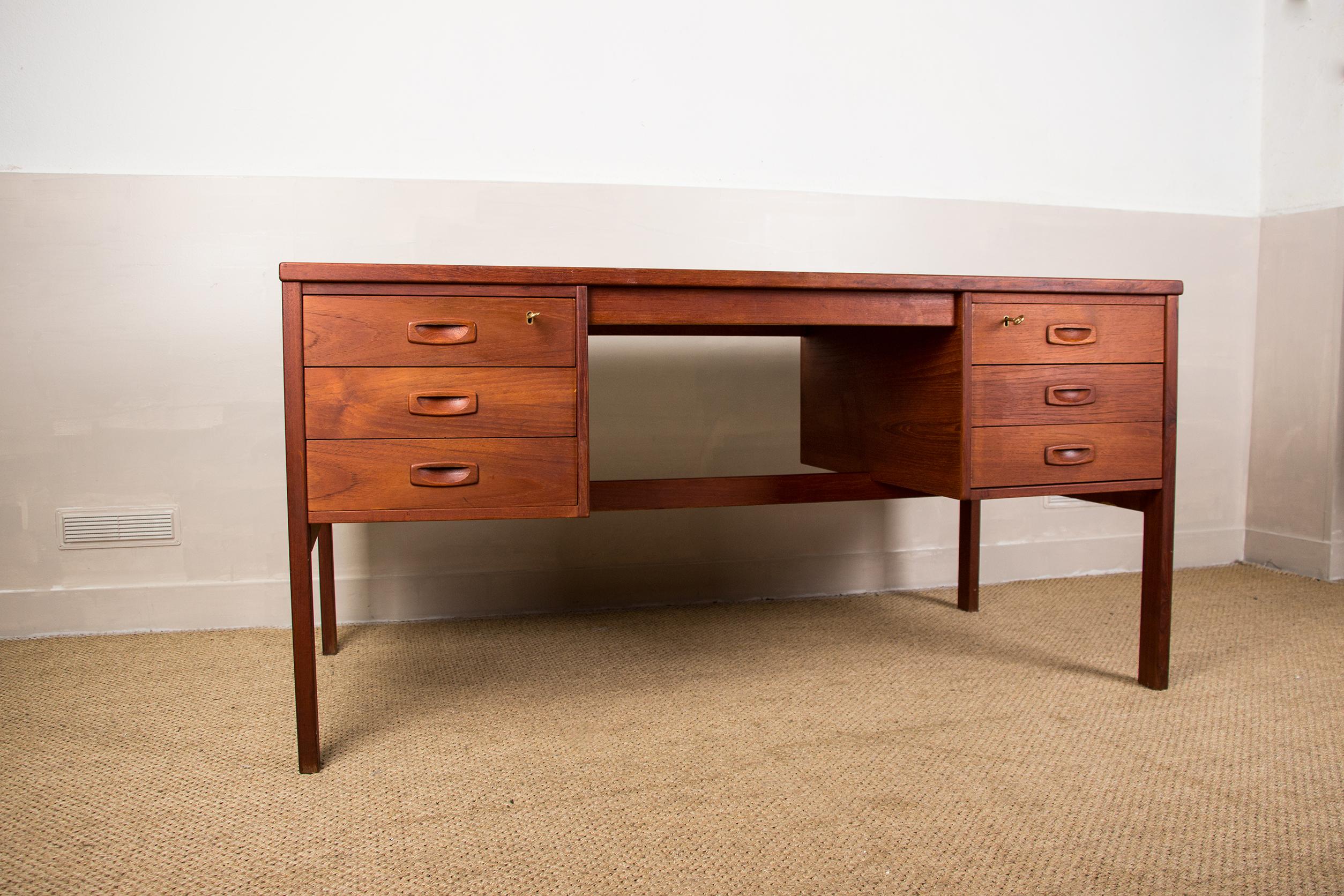 Scandinavian Modern Danish Teak Double Sided Desk with 6 Drawers, 1960s, Modernist Design