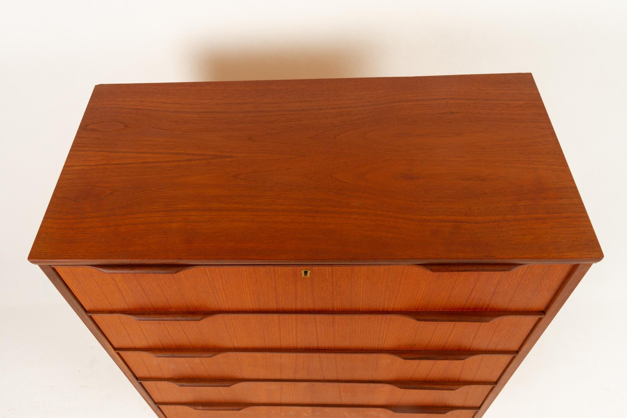 Danish Teak Dresser, 1960s 9