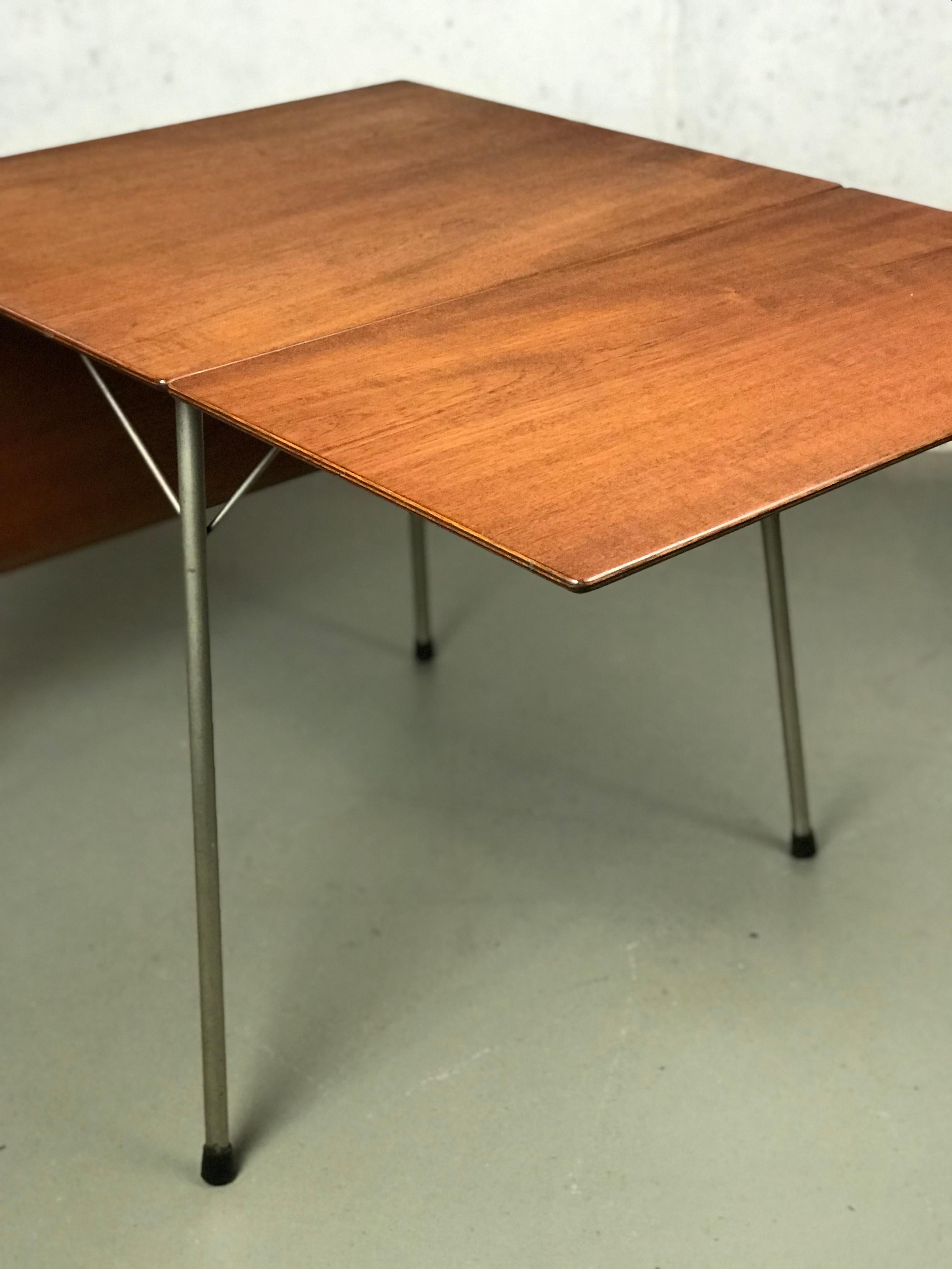 Danish Teak Drop-Leaf Dining Table by Arne Jacobsen for Fritz Hansen Model 3601 6