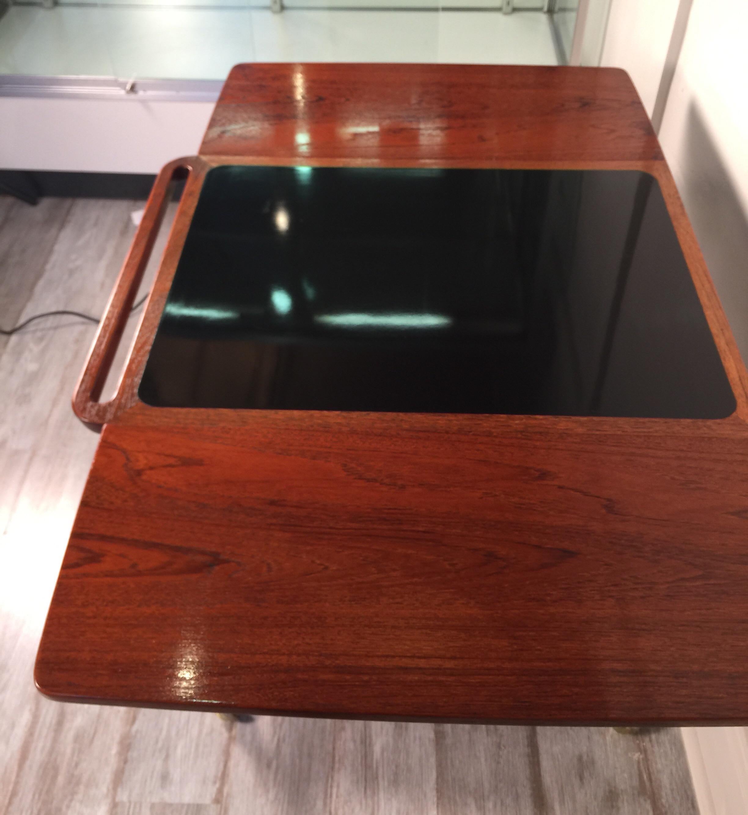 Danish Teak Drop-Leaf Tea Cart by L. Pontopiddan In Good Condition In Lambertville, NJ