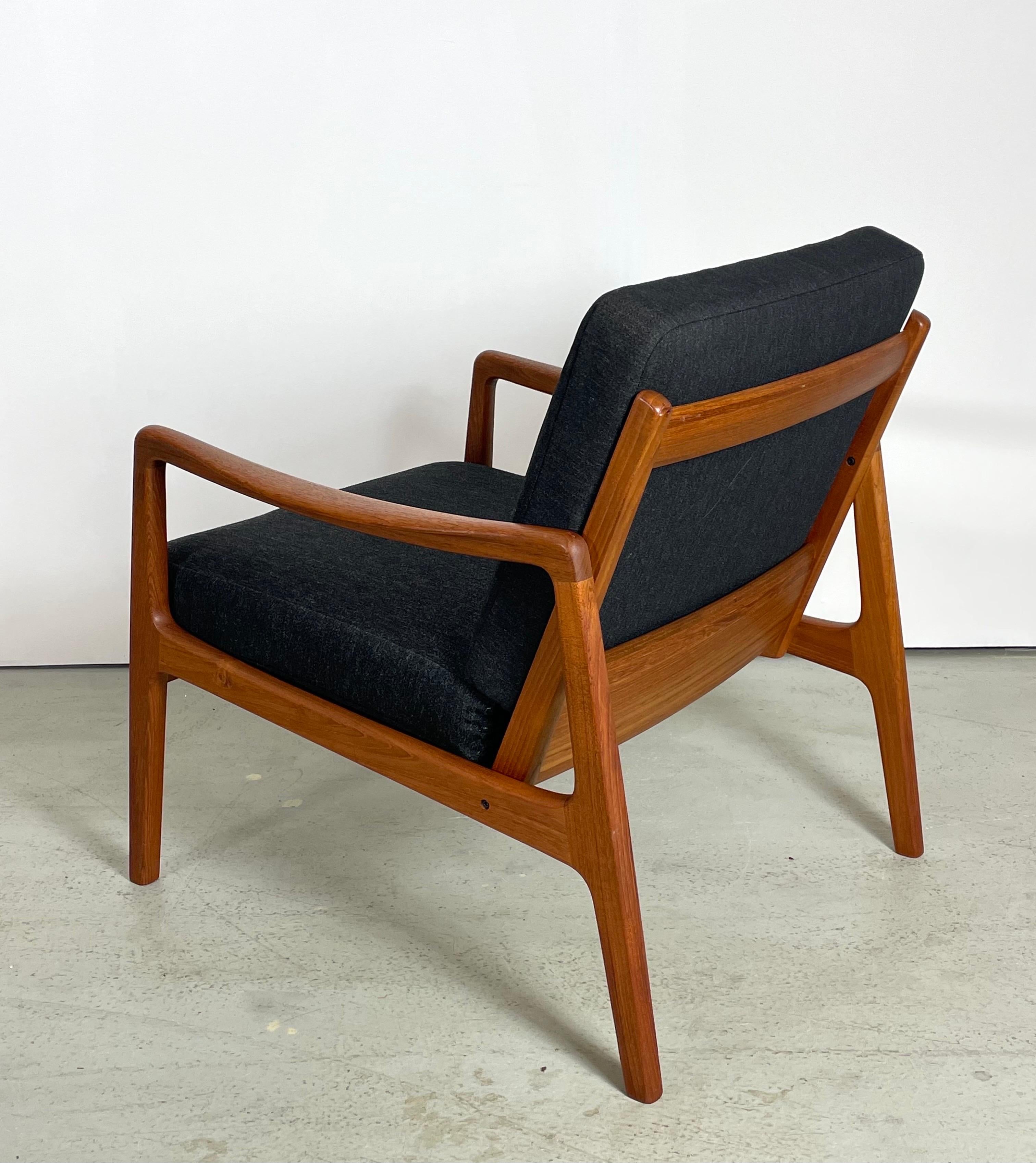 Danish Teak Easy Chair by Ole Wanscher, 1950s In Good Condition For Sale In St-Brais, JU