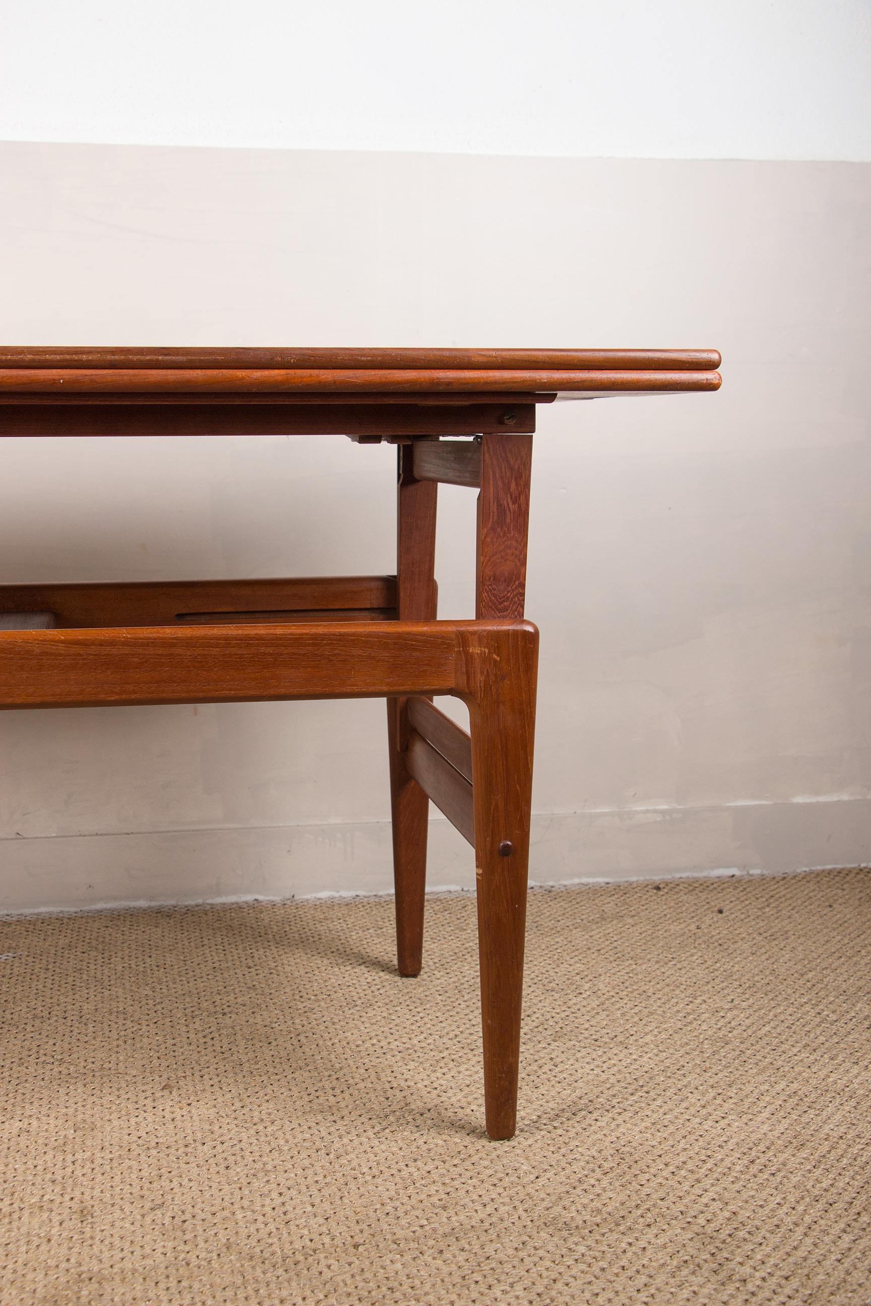 Danish Teak Elevator Table with Height Adjustment from Kai Kristiansen, 1960s In Good Condition In JOINVILLE-LE-PONT, FR