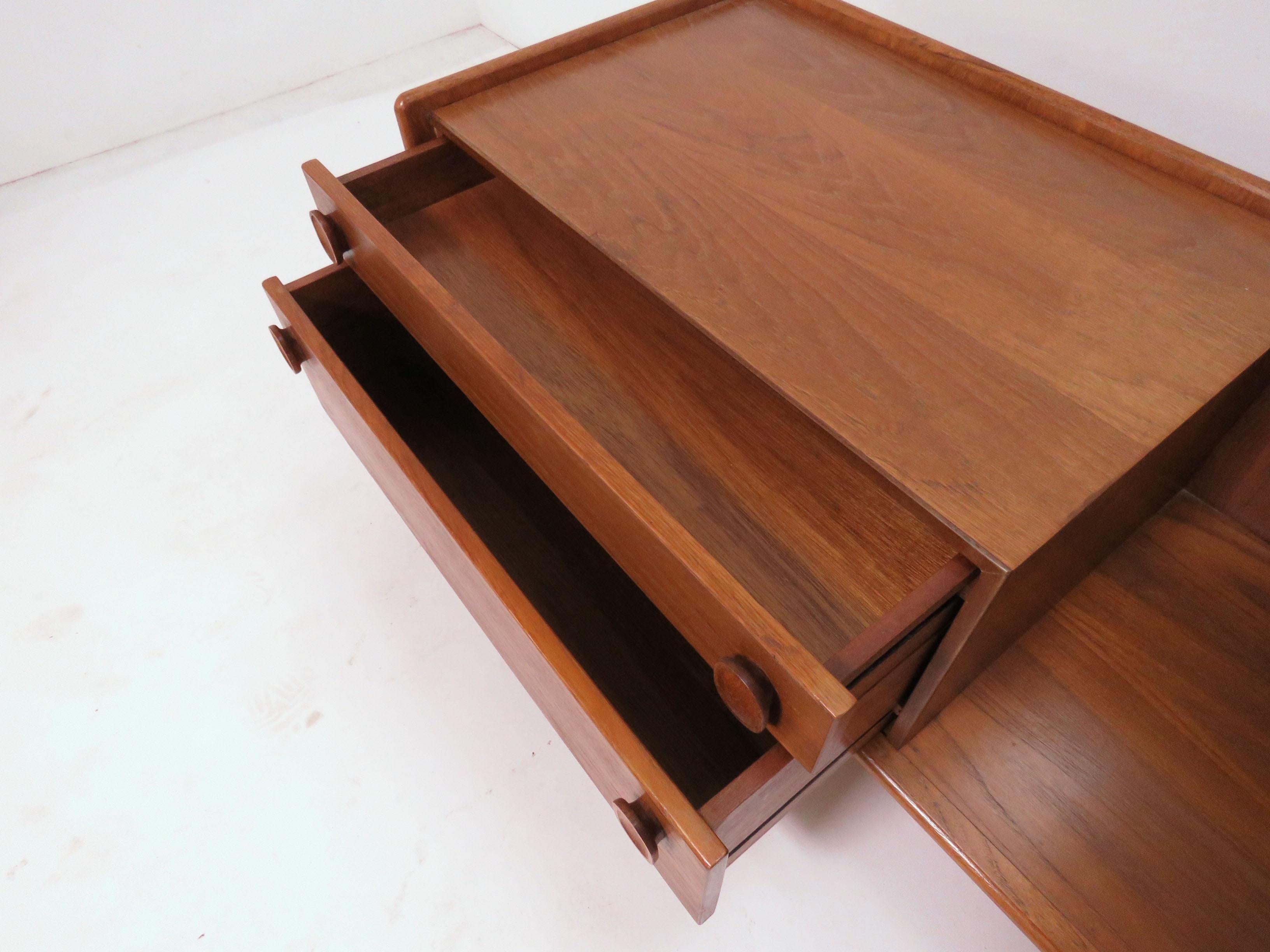 Scandinavian Modern Danish Teak Entry / Hall Table with Mirror, circa 1960s