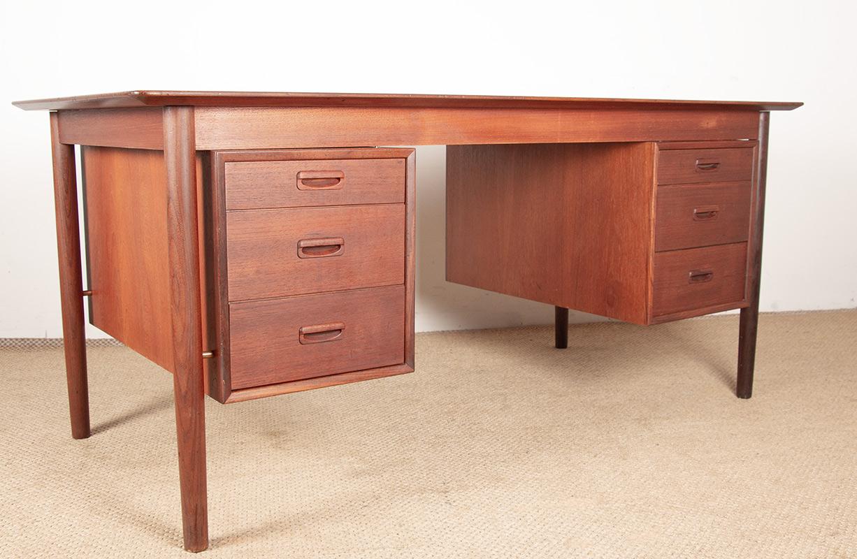 Danish teak executive desk by Gunnar Nielsen Tibergaard 1960. For Sale 10