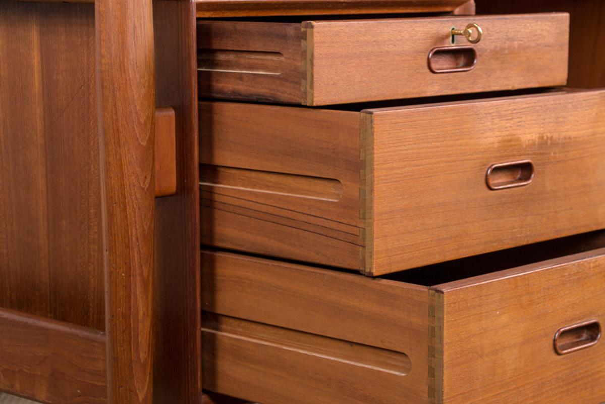 Rattan Danish Teak Executive Desk model 206 by Arne Vodder for Sibast 1960.