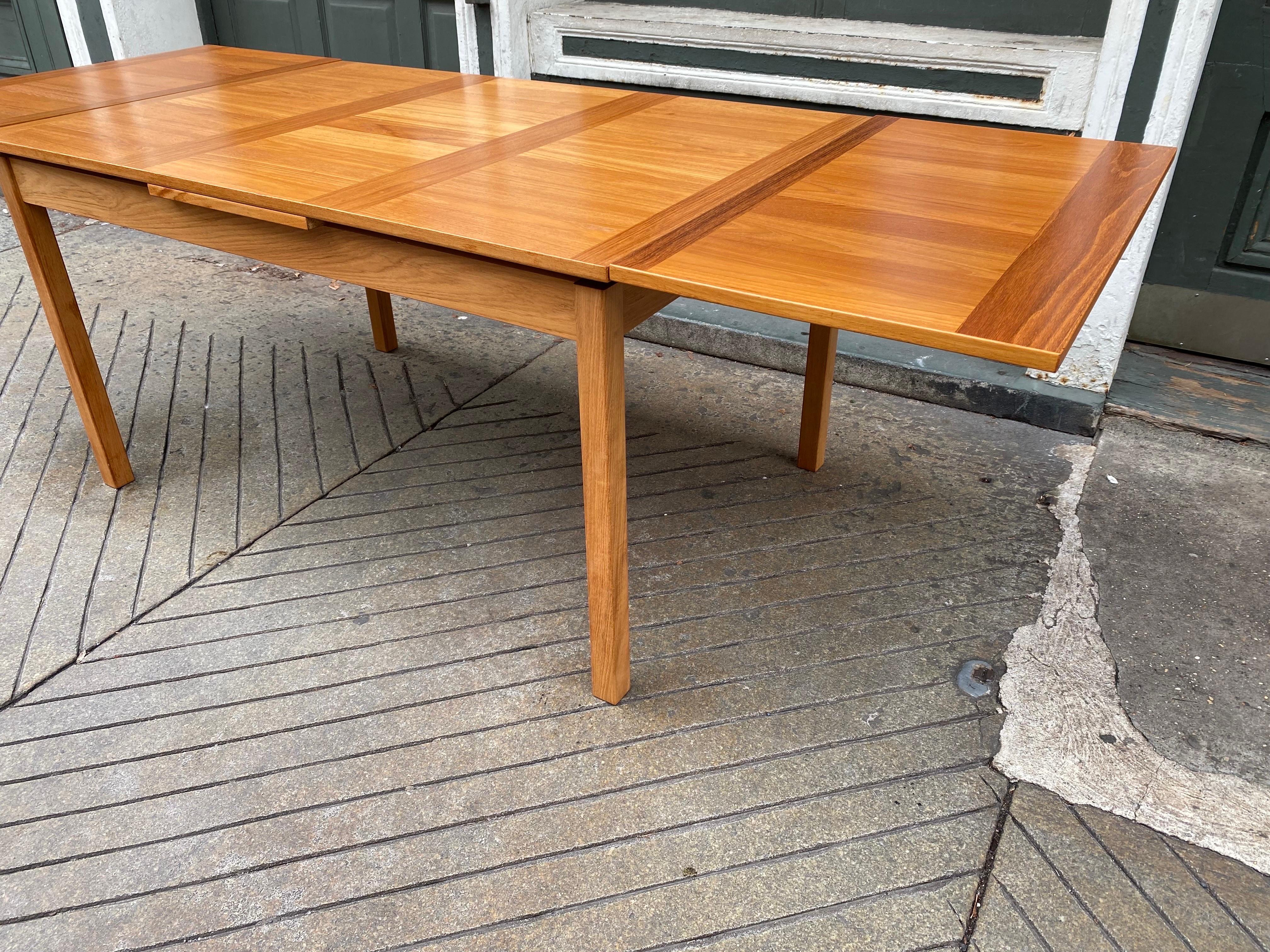 Danese Tavolo da pranzo danese in teak espandibile