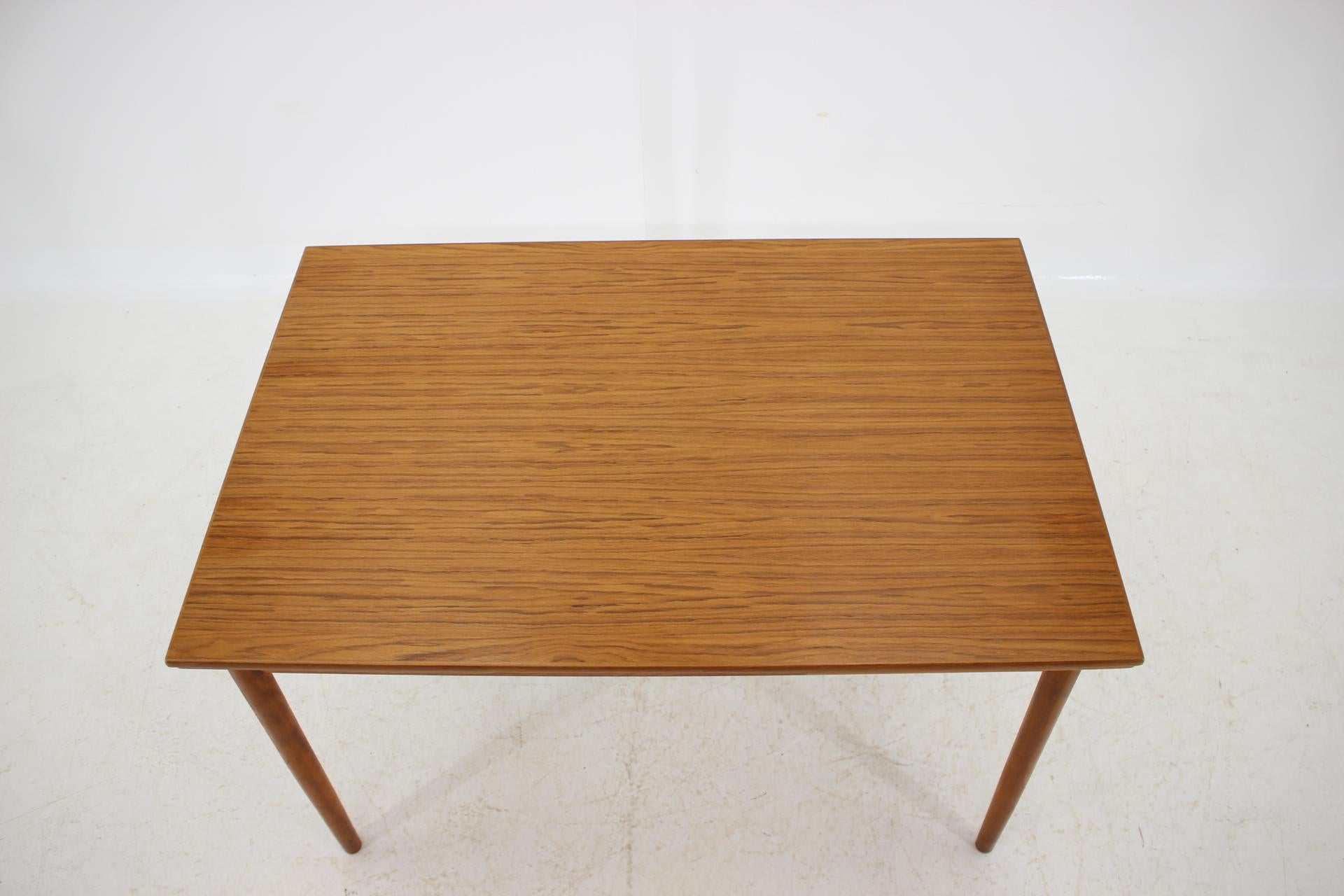 Mid-Century Modern Danish Teak Extendable Dining Table, 1960s