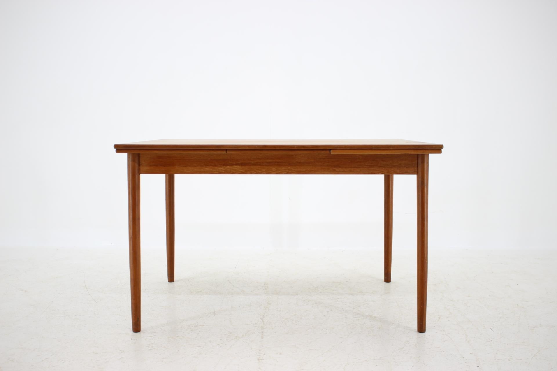 Scandinavian Danish Teak Extendable Dining Table, 1960s