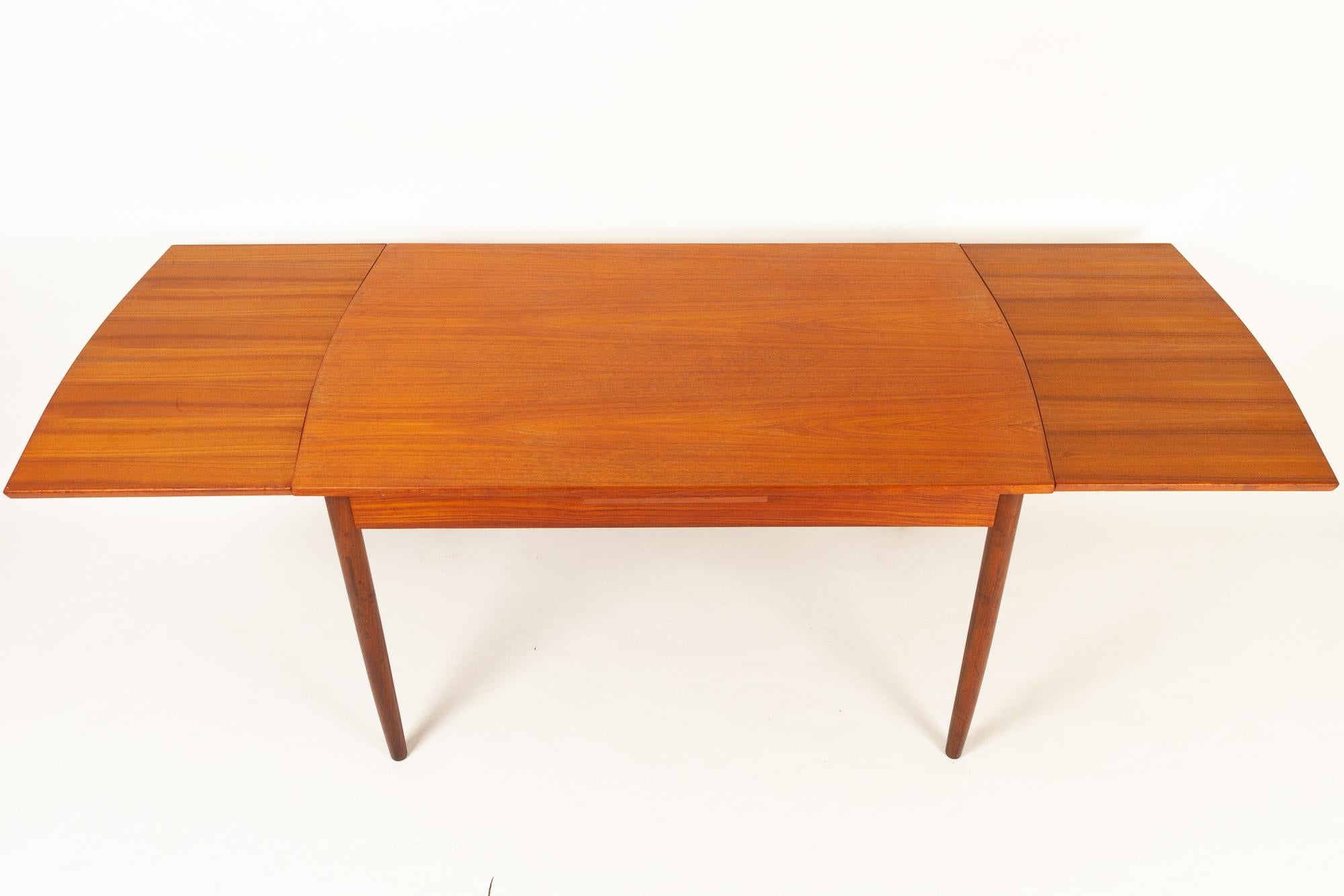 Danish Teak Extendable Dining Table, 1960s 4