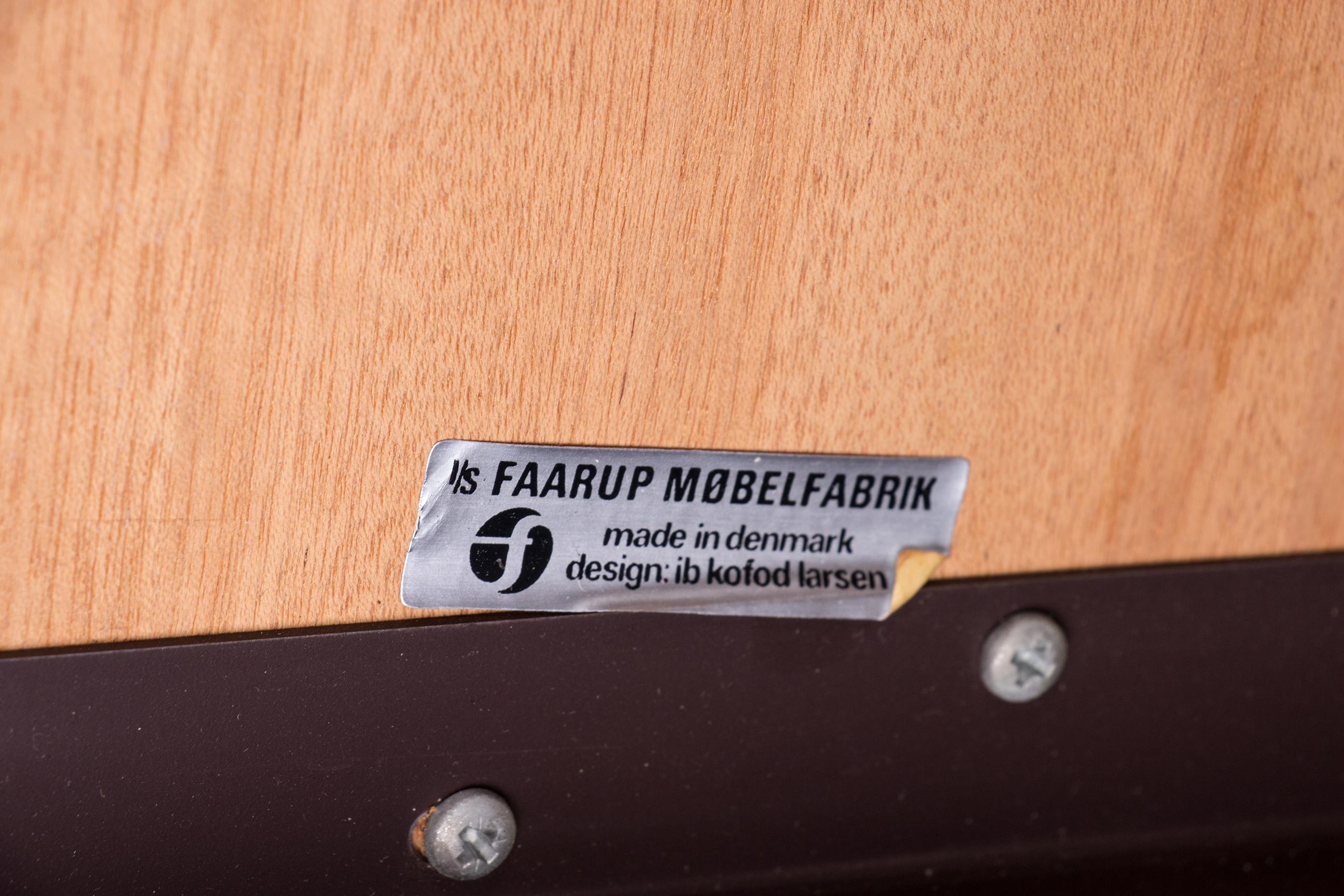 Mesa de comedor extensible danesa de teca, Ib Kofod-Larsen para Faarup Mobelfabrik 1960 en venta 6