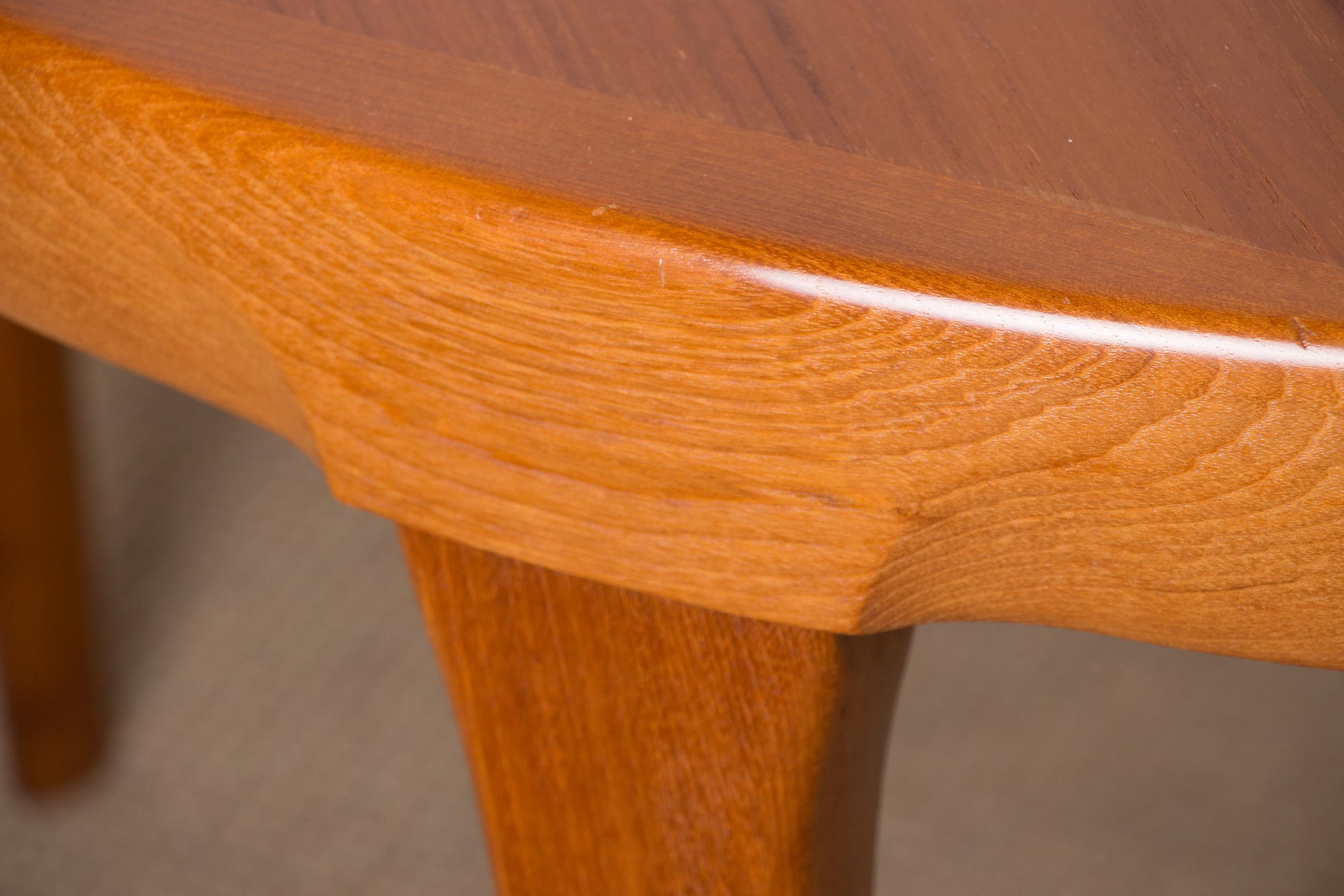 Mesa de comedor extensible danesa de teca, Ib Kofod-Larsen para Faarup Mobelfabrik 1960 en venta 8