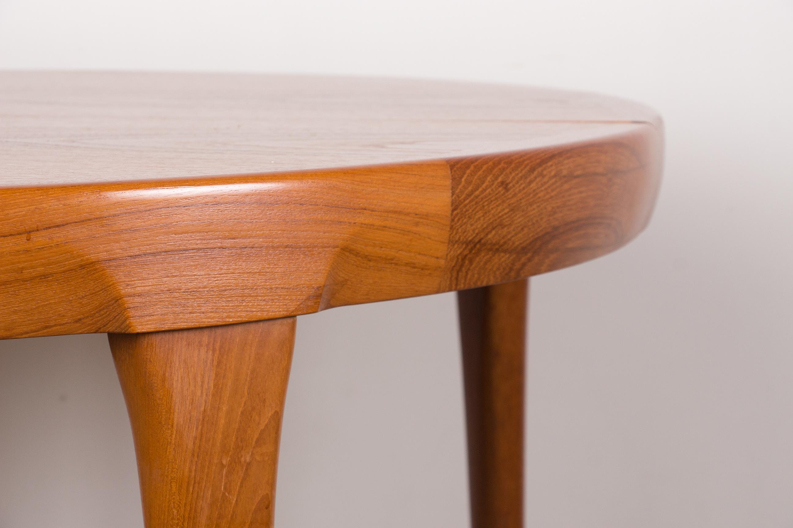 Mesa de comedor extensible danesa de teca, Ib Kofod-Larsen para Faarup Mobelfabrik 1960 en venta 1