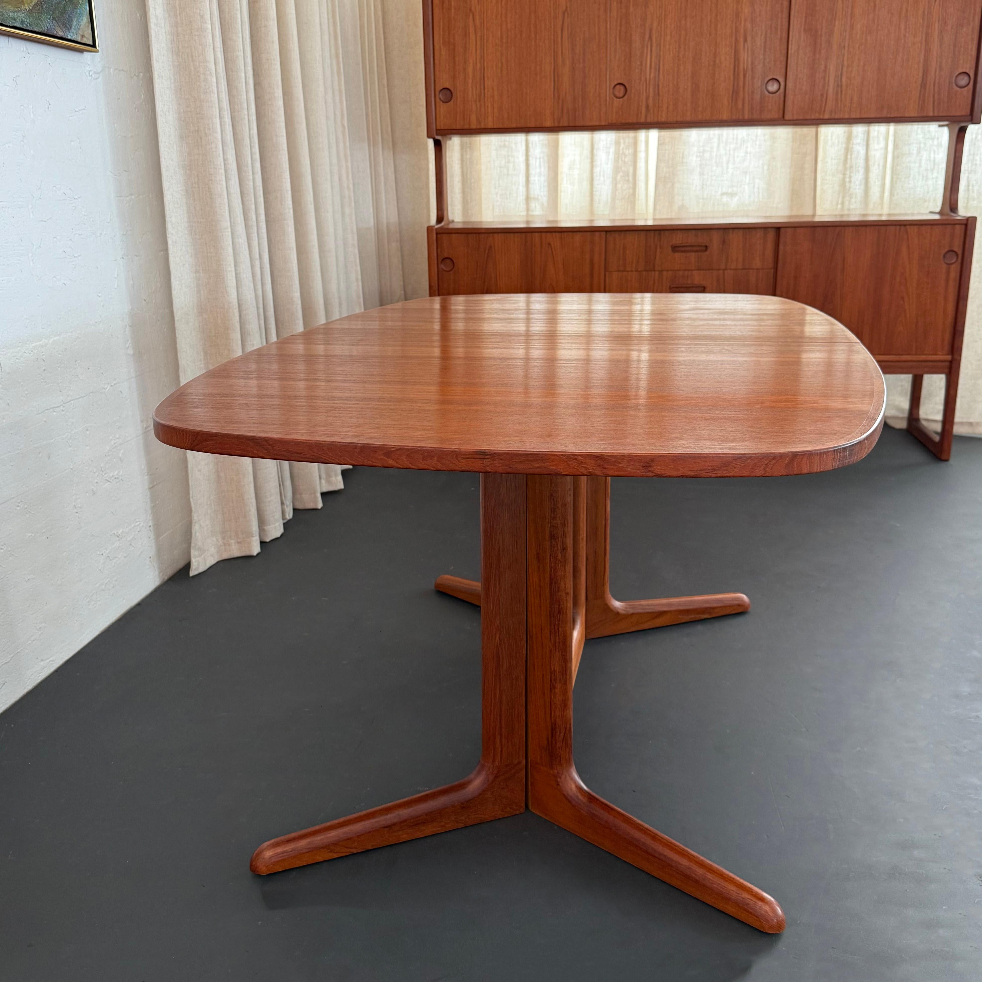 Danish Teak Extending Dining Table By Gudme Attributed To Niels Otto Møller For Sale 5