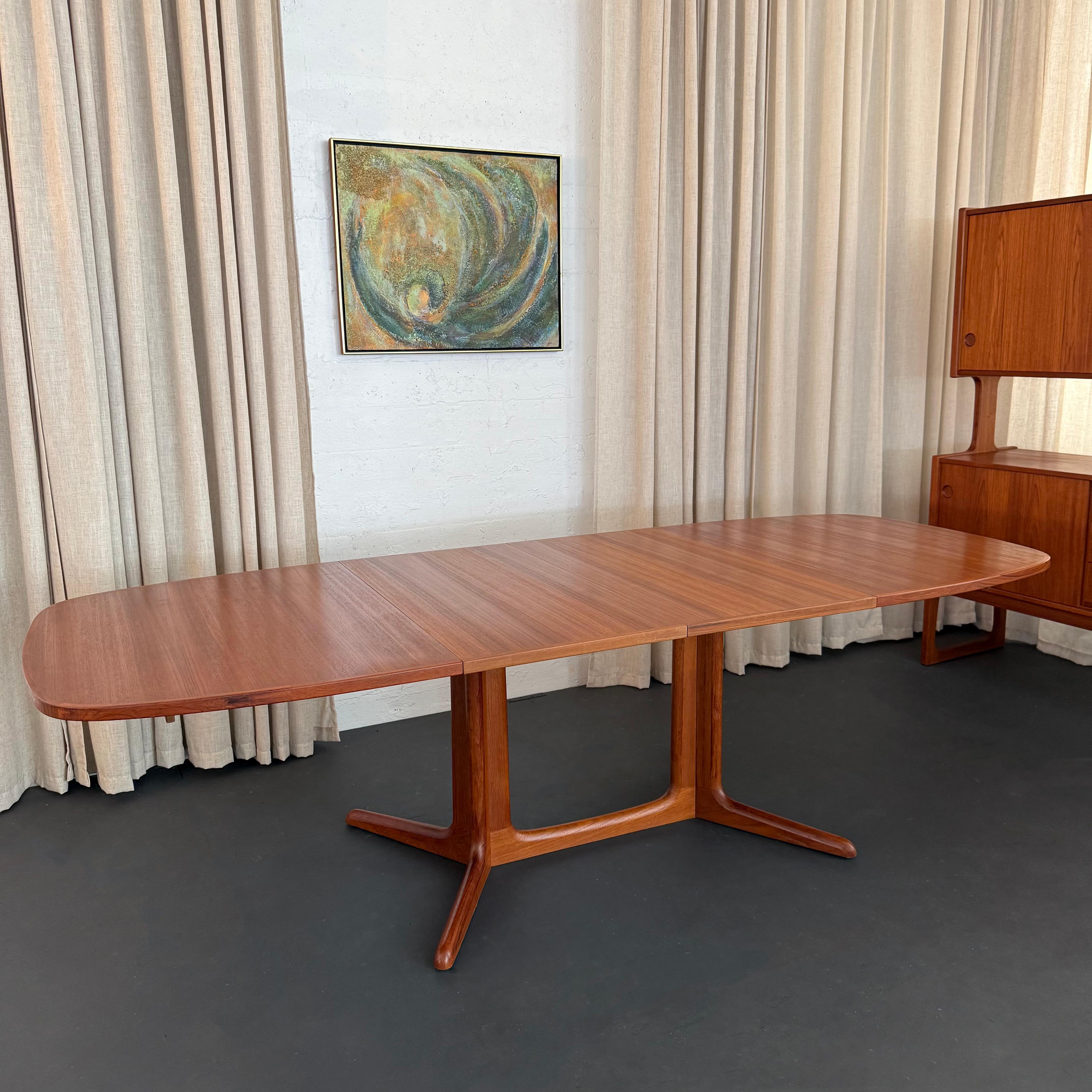 Danish Teak Extending Dining Table By Gudme Attributed To Niels Otto Møller For Sale 2