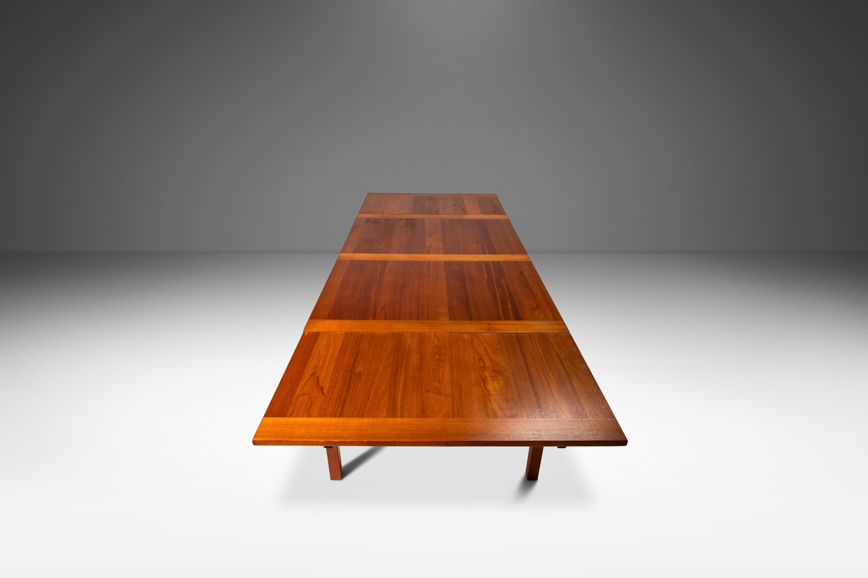 Danish Teak Extension Dining Table with Stow-in-Table Leaves, Denmark, c. 1970s For Sale 1