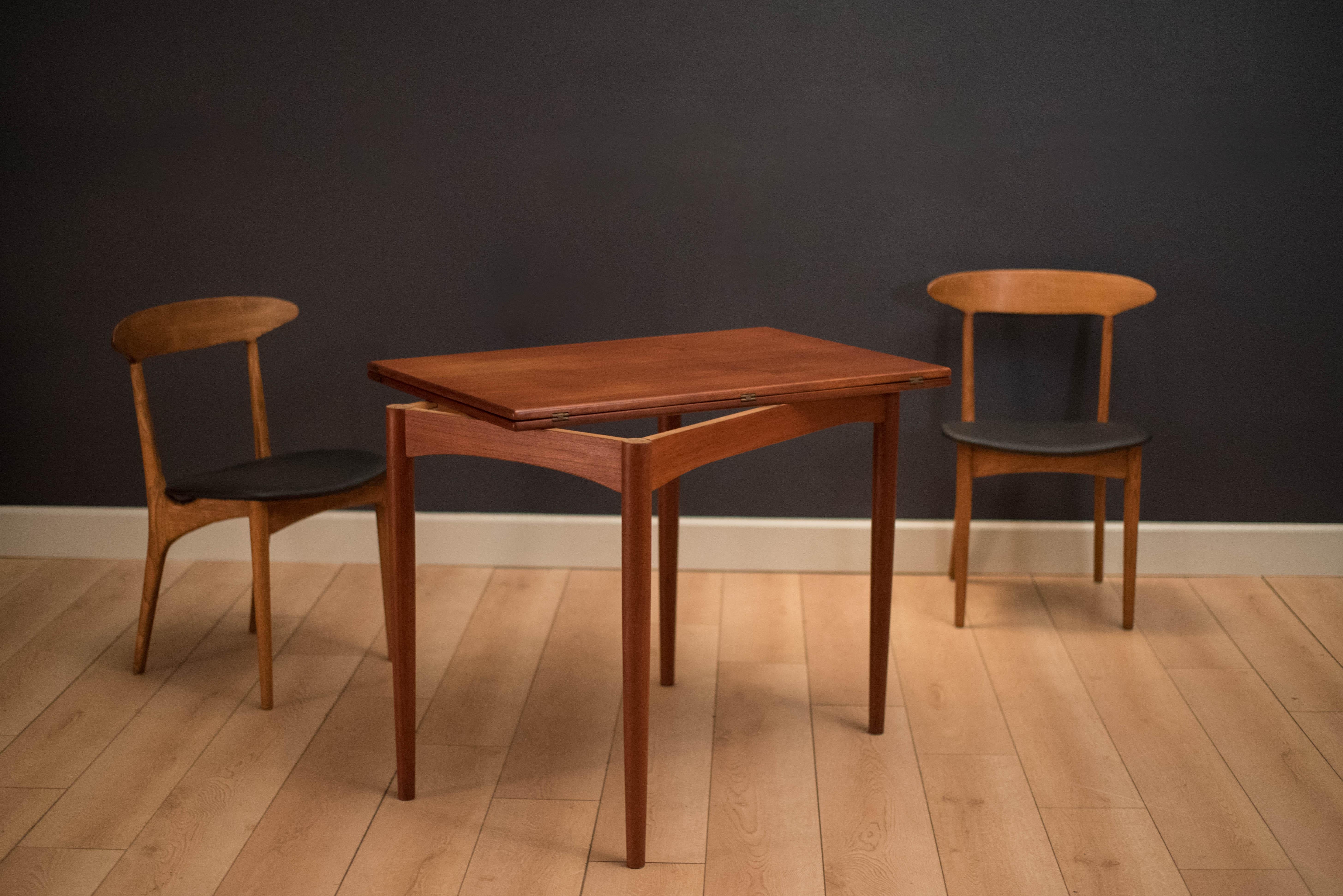 Danish Teak Flip Top Dining Table by Borge Mogensen 4