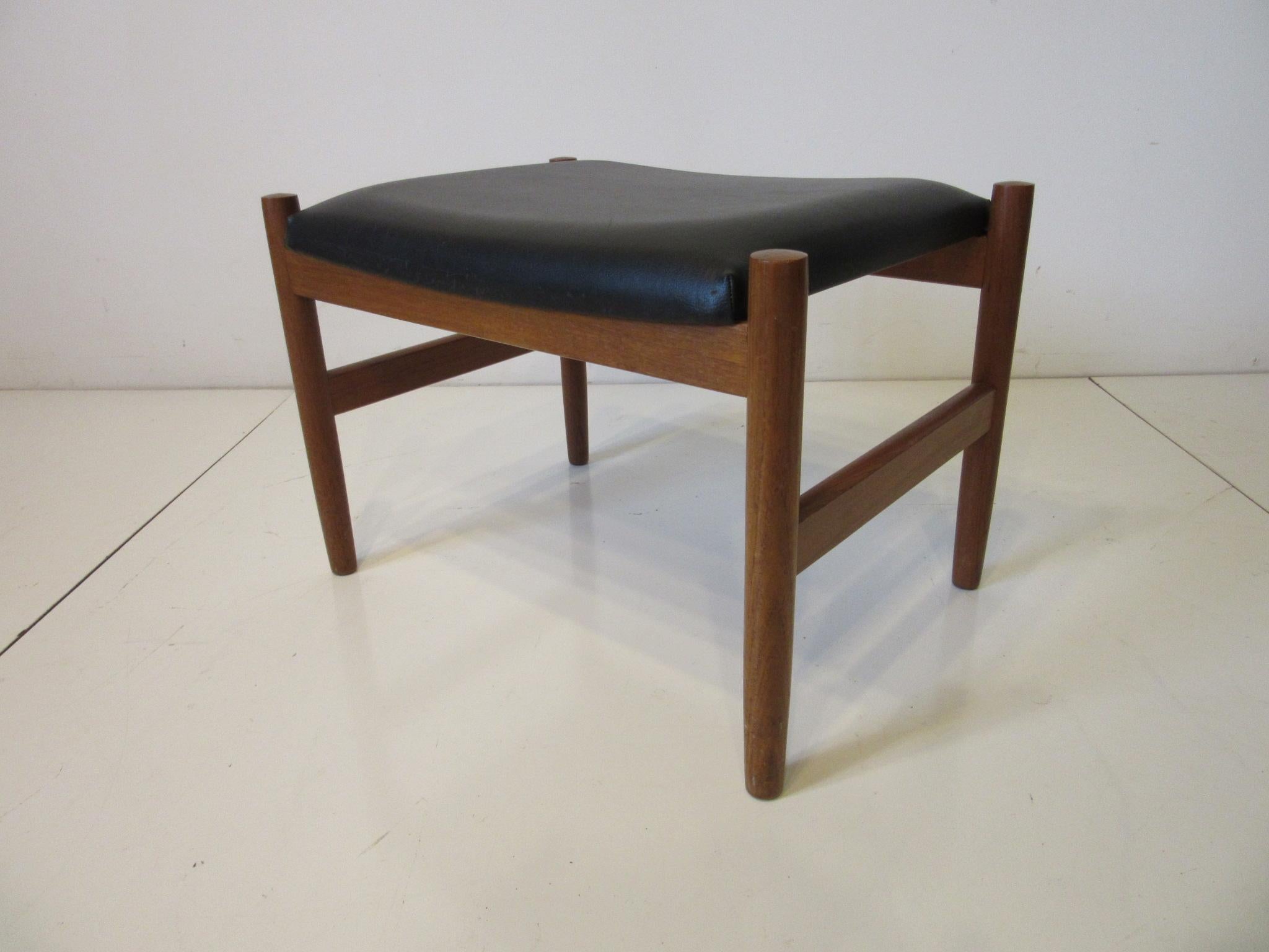 Danish Teak Foot Stool by Hugo Frandsen for Spottrup 2
