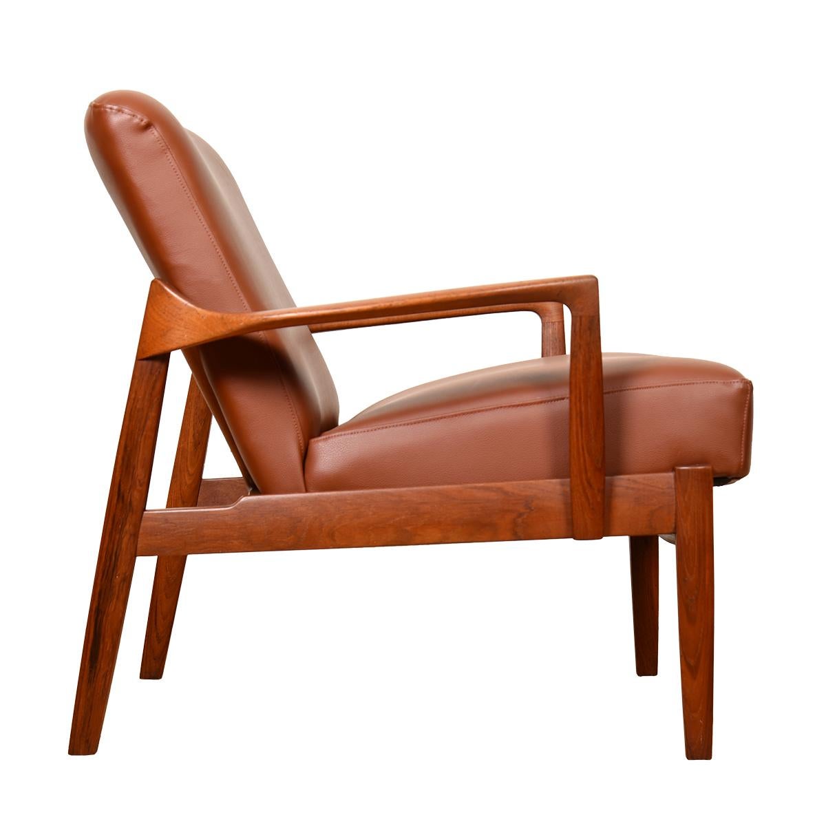 20th Century Danish Teak Frame + Leather Cushions Lounge Chair by Tove & Edvard Kindt-Larsen For Sale