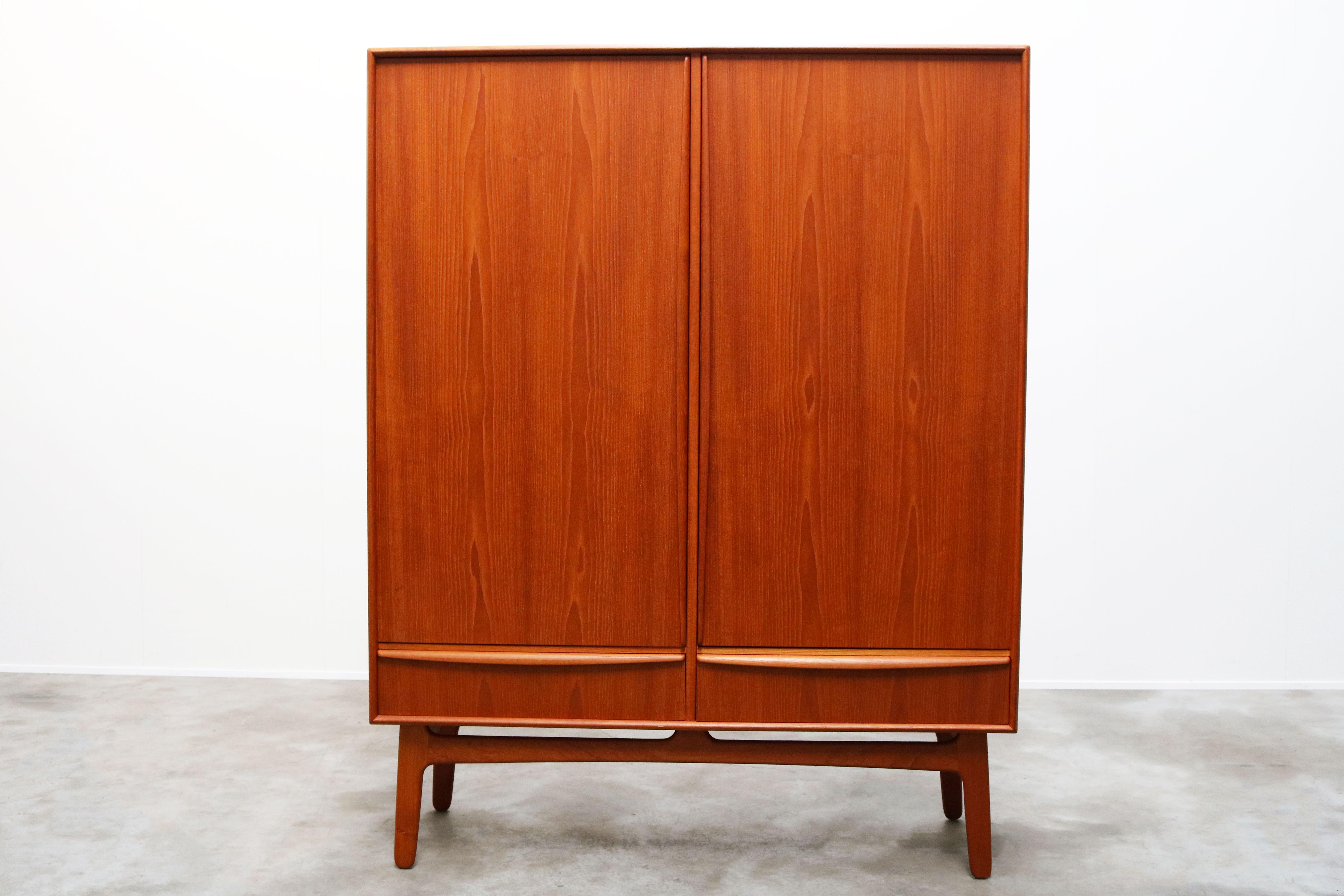 highboard cabinet