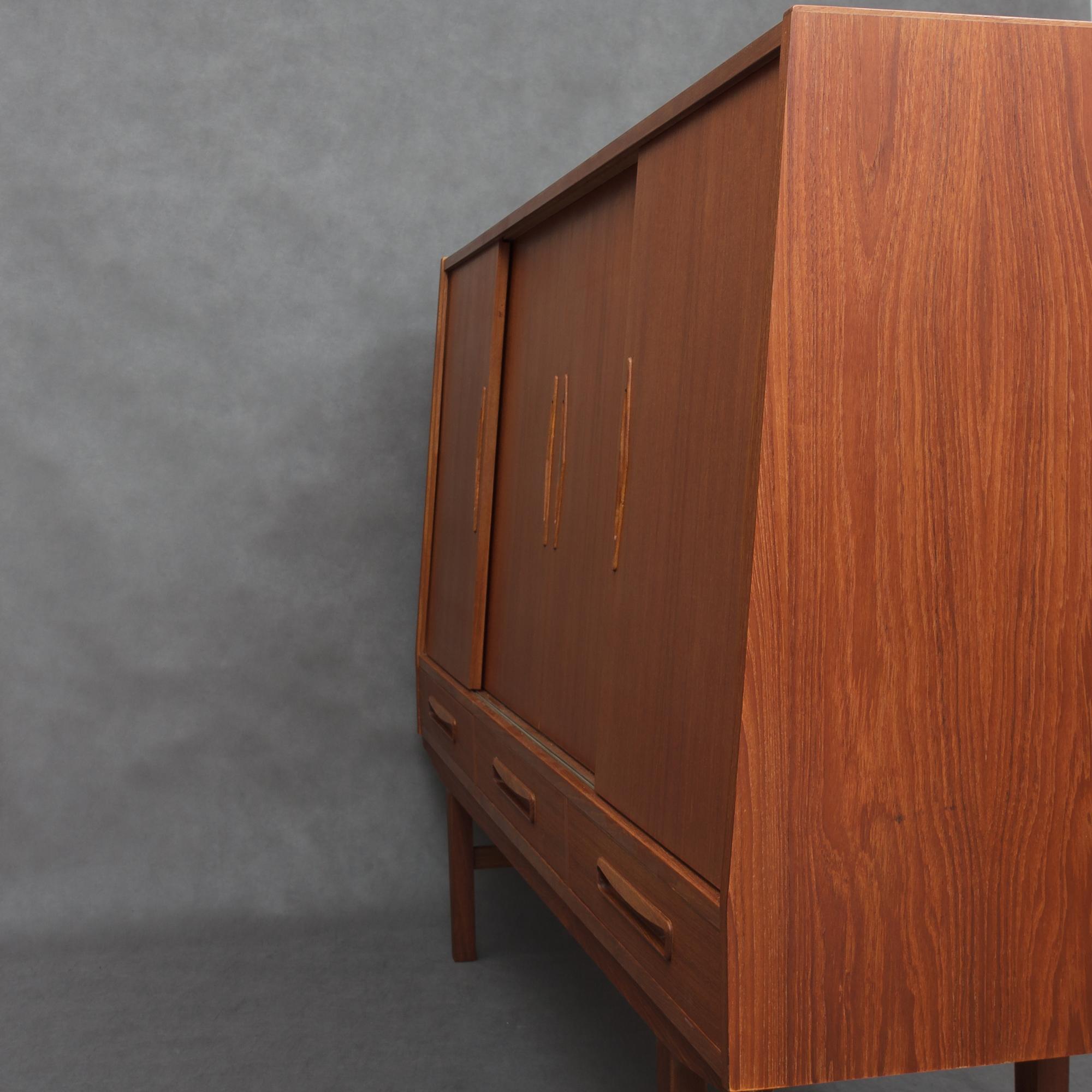 Danish Teak Highboard with a Lighted Bar from 1960s For Sale 6
