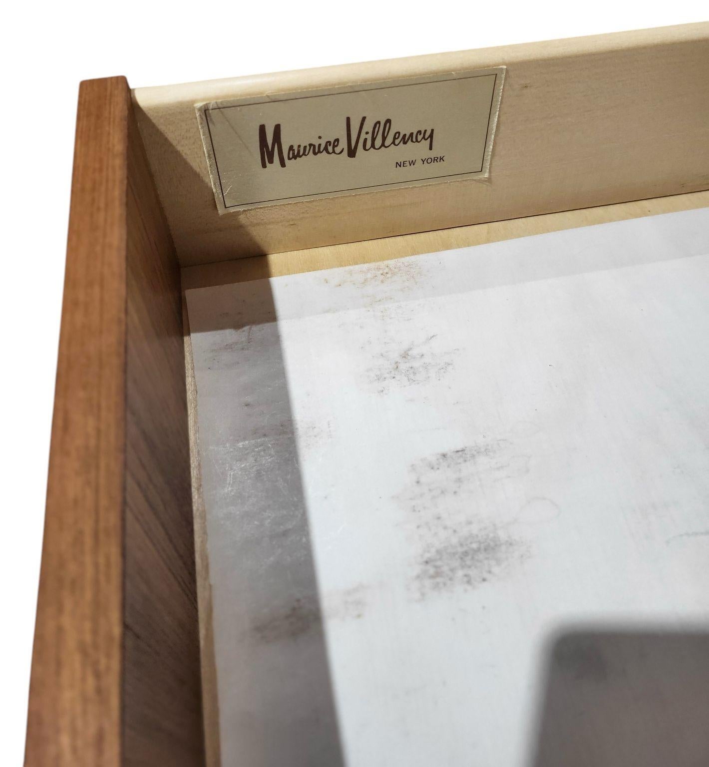 Mid-Century moderno Cassapanca per lingerie in teak danese di Folster, venduta da Maurice Villency NYC in vendita
