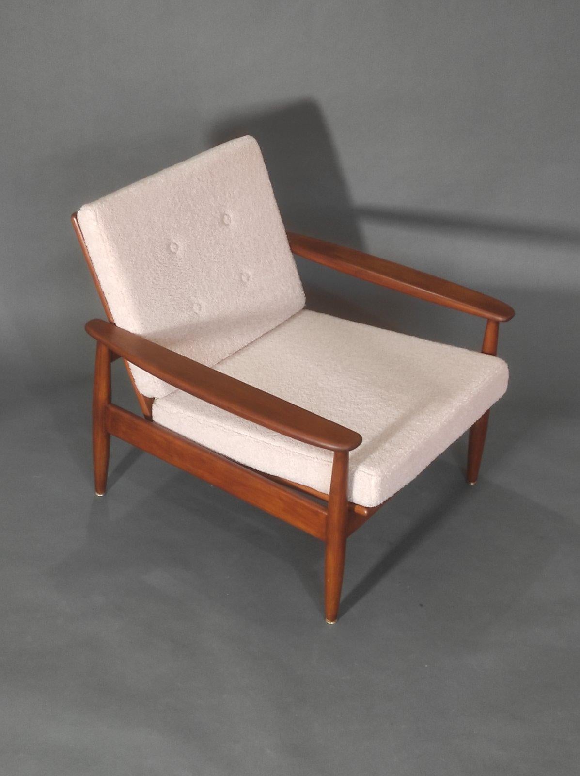 Mid-Century Modern Danish Teak Longue Chair 1960s For Sale