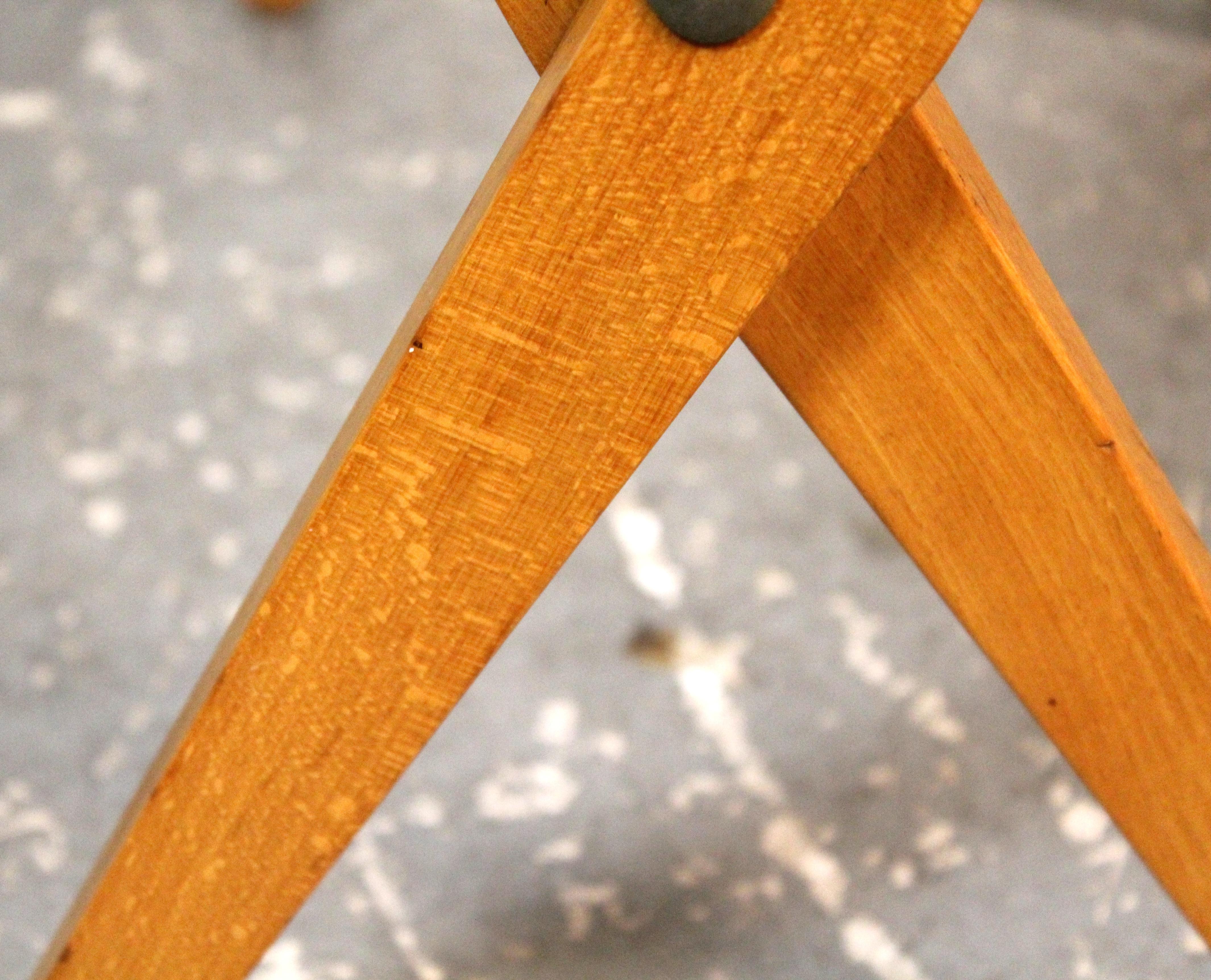 Portariviste danese in teak in vendita 6