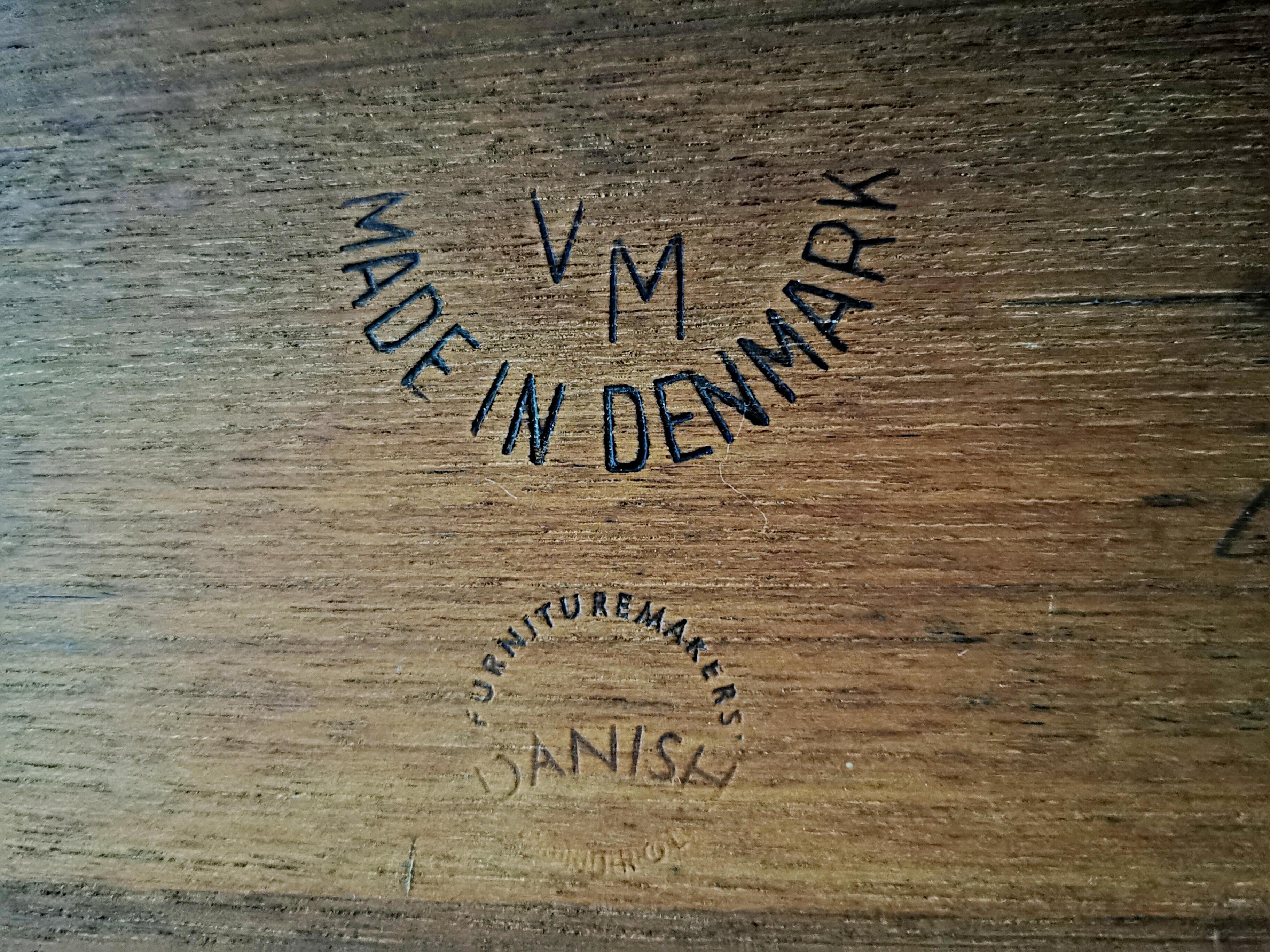 Danish coffee and dining table
Space-saving, teak metamorphic dining and coffee table.
Known as the 