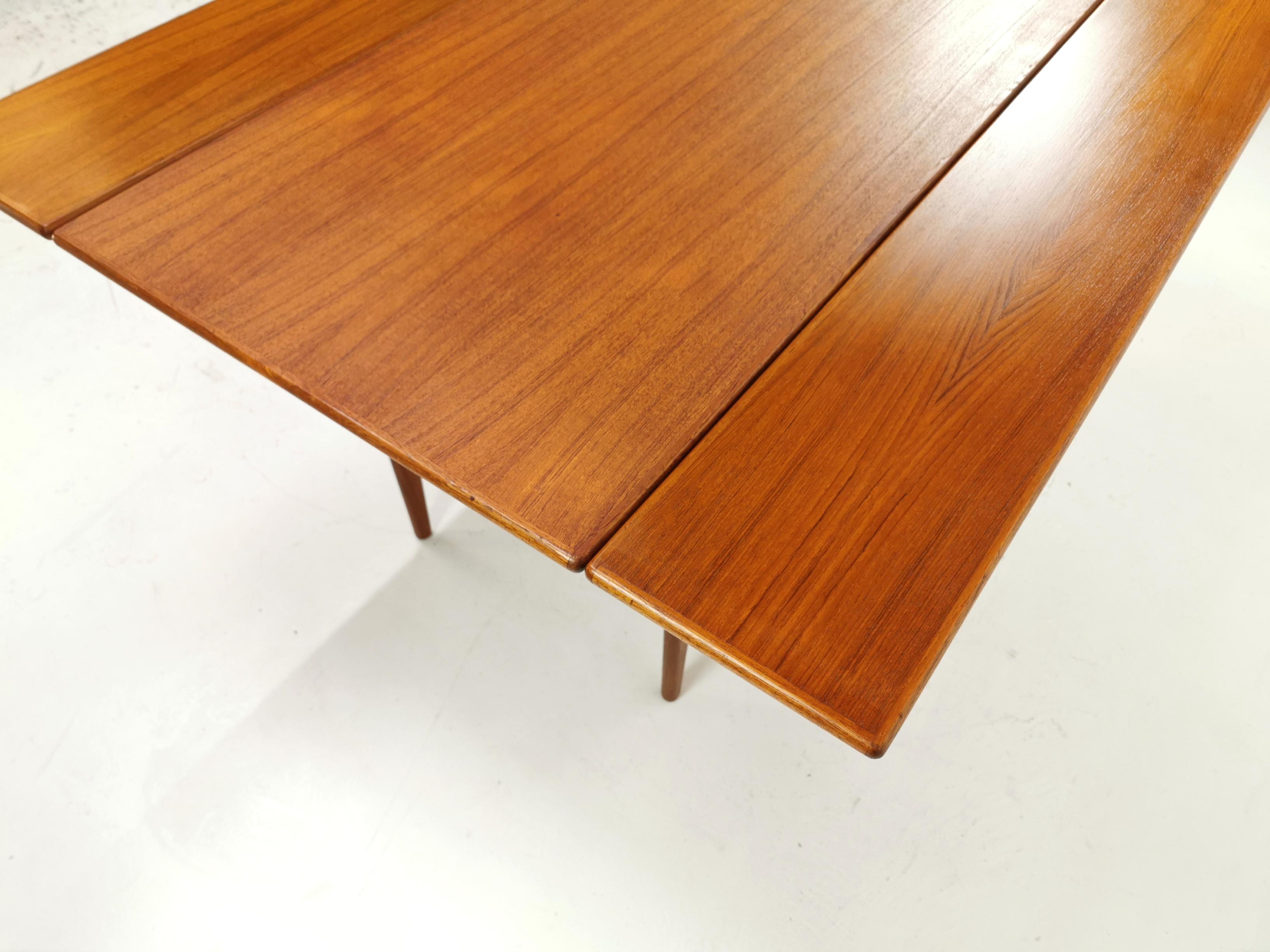 Mid-Century Modern Danish Teak Metamorphic Coffee and Dining Table, Kai Kristiansen for Vildbjerg M For Sale