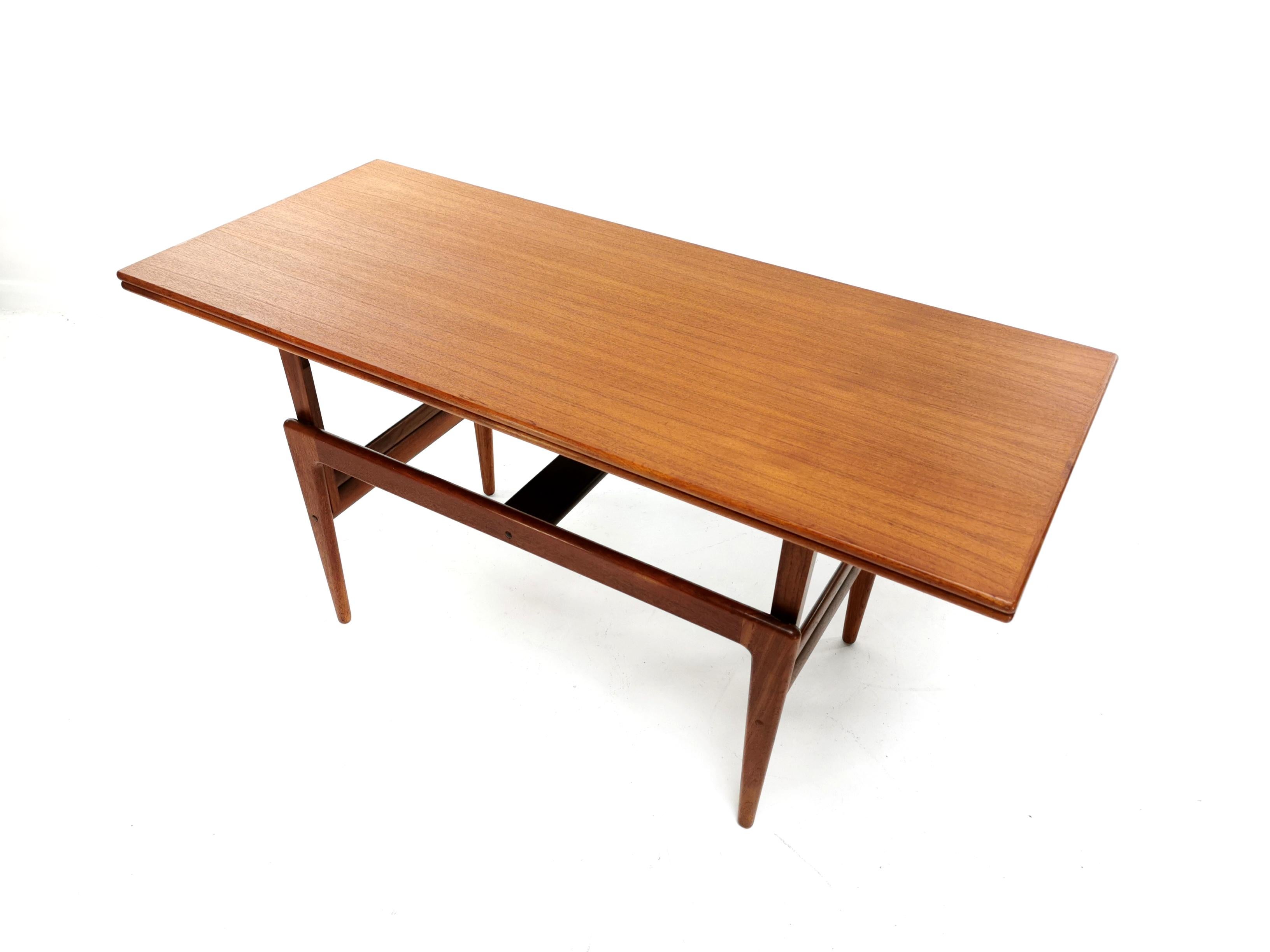 Danish Teak Metamorphic Coffee and Dining Table, Kai Kristiansen for Vildbjerg M For Sale 1