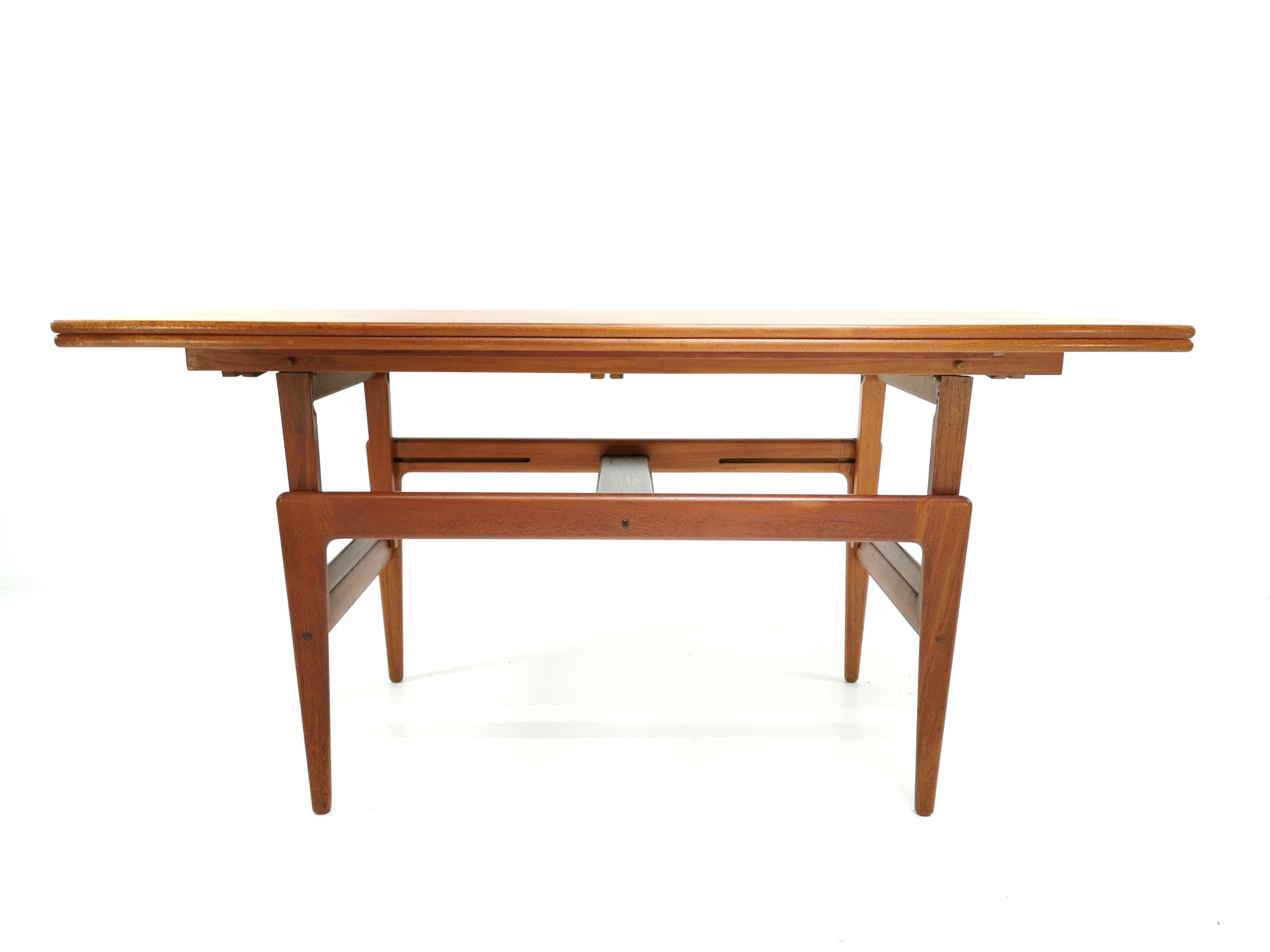 Danish Teak Metamorphic Coffee and Dining Table, Kai Kristiansen for Vildbjerg M For Sale 4