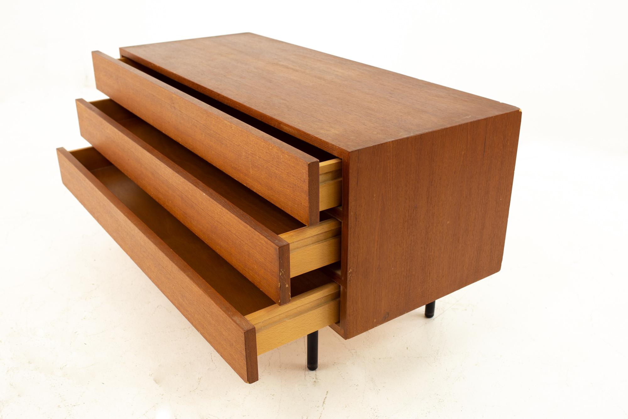 Late 20th Century Danish Teak Mid Century 3 Drawer Dresser