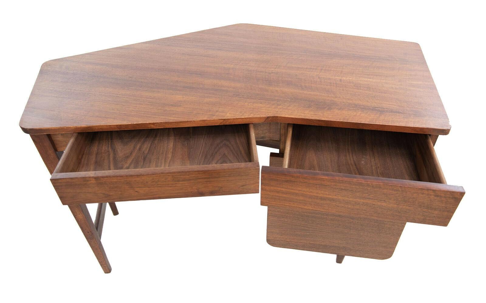 Danish Teak Mid Century Boomerang Corner Desk, 1960s In Good Condition In STOKE ON TRENT, GB