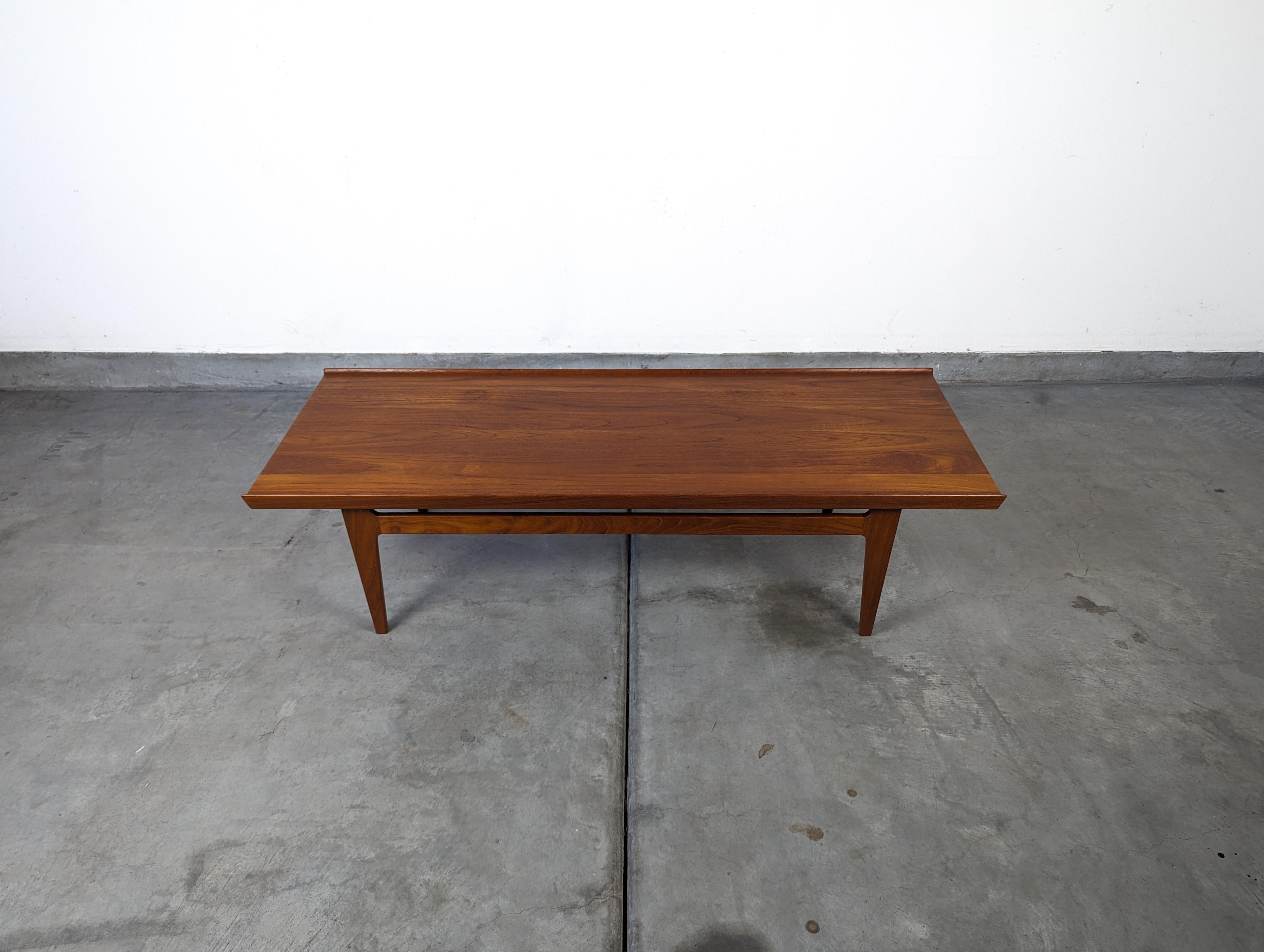 Danish Teak Mid Century Coffee Table by Finn Juhl for France & Søn, 1950s For Sale 6