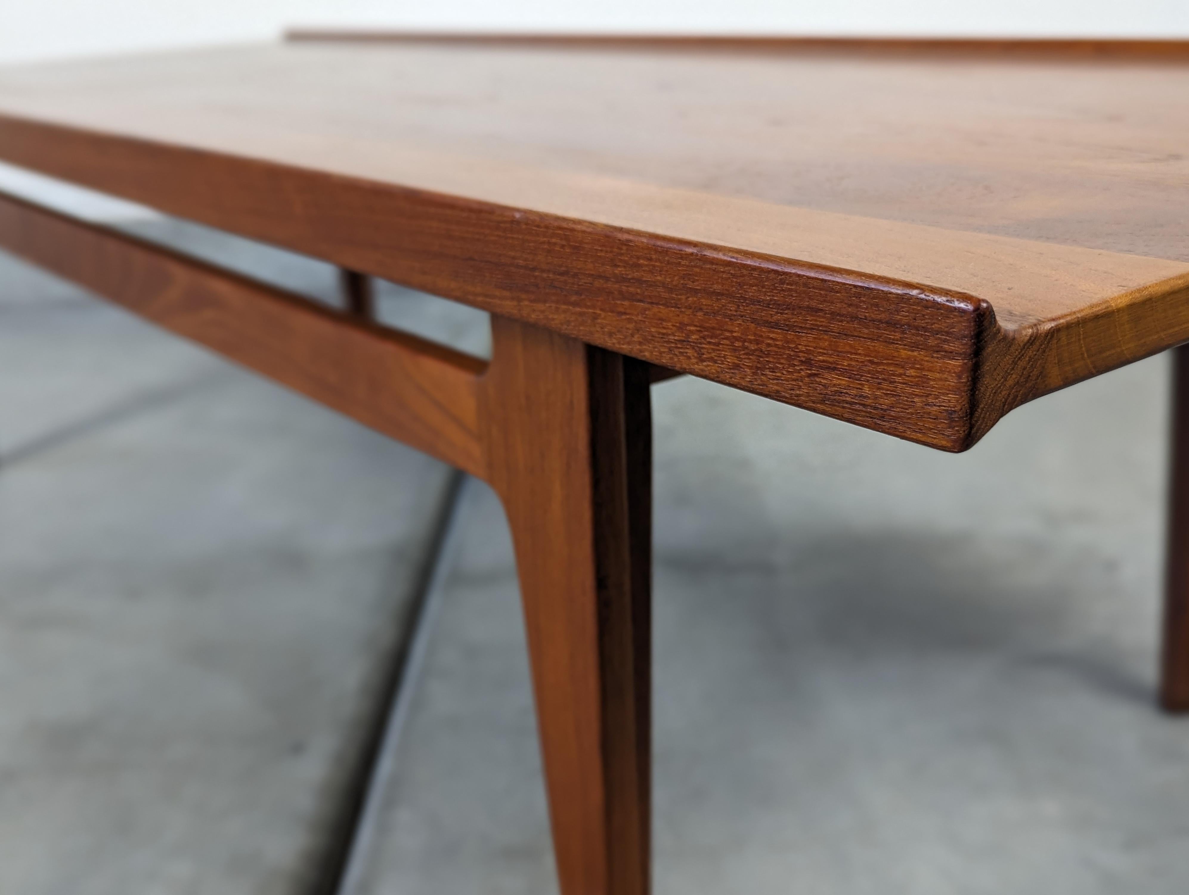 Danish Teak Mid Century Coffee Table by Finn Juhl for France & Søn, 1950s For Sale 2