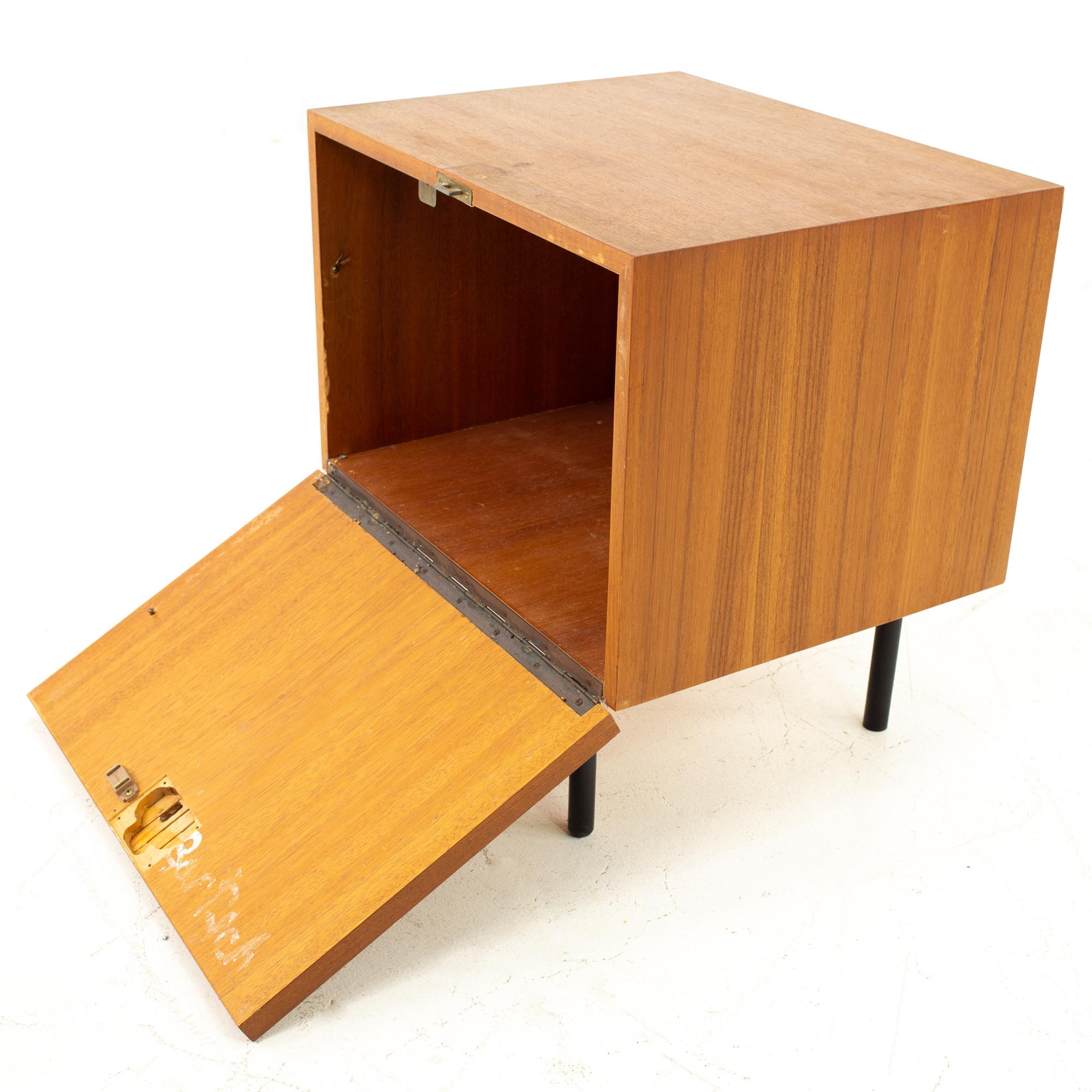 Danish Teak Mid Century Key Holder Nightstand For Sale 3